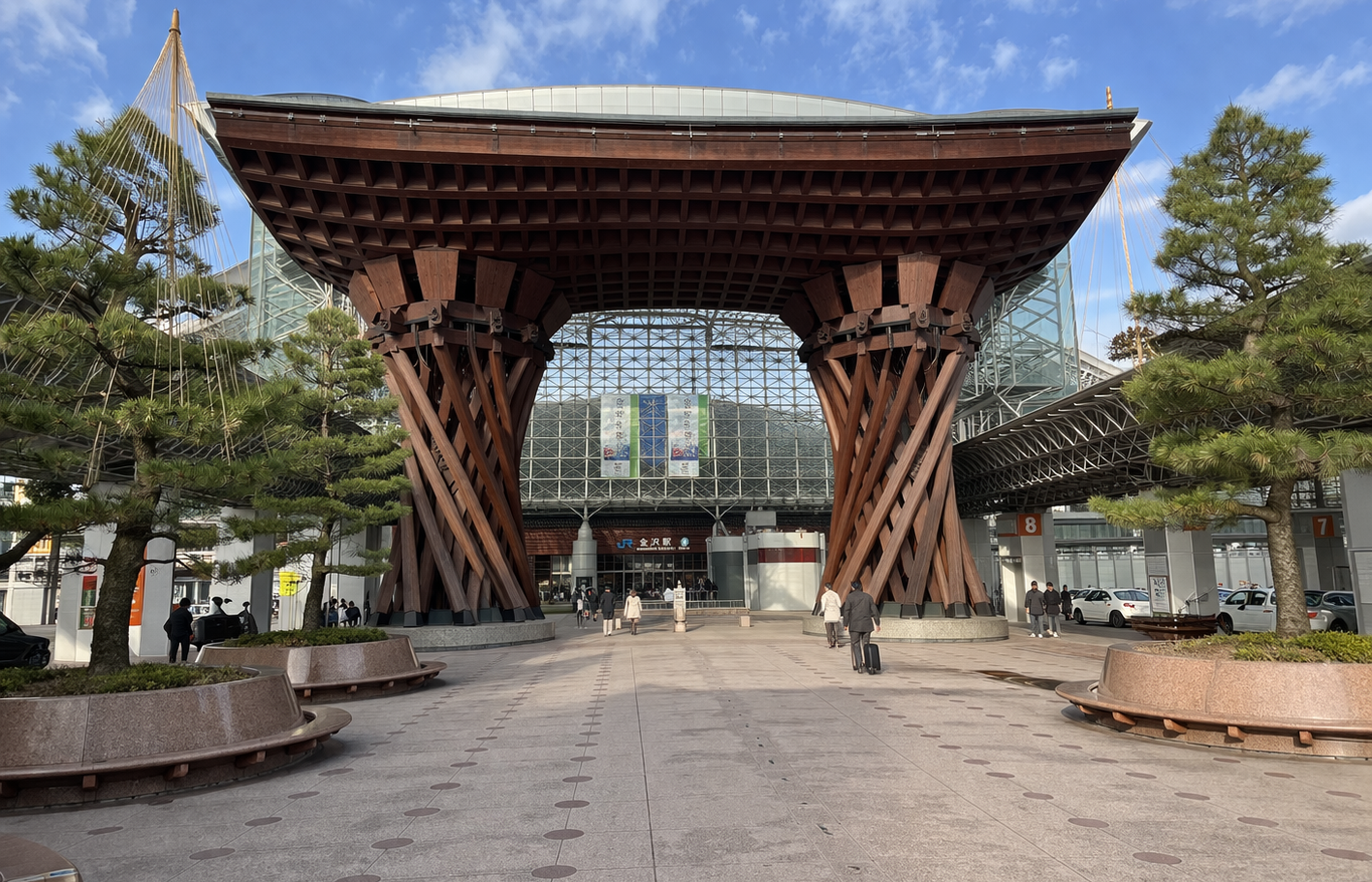 Kanazawa Station - Japan's Most Beautiful Train Station