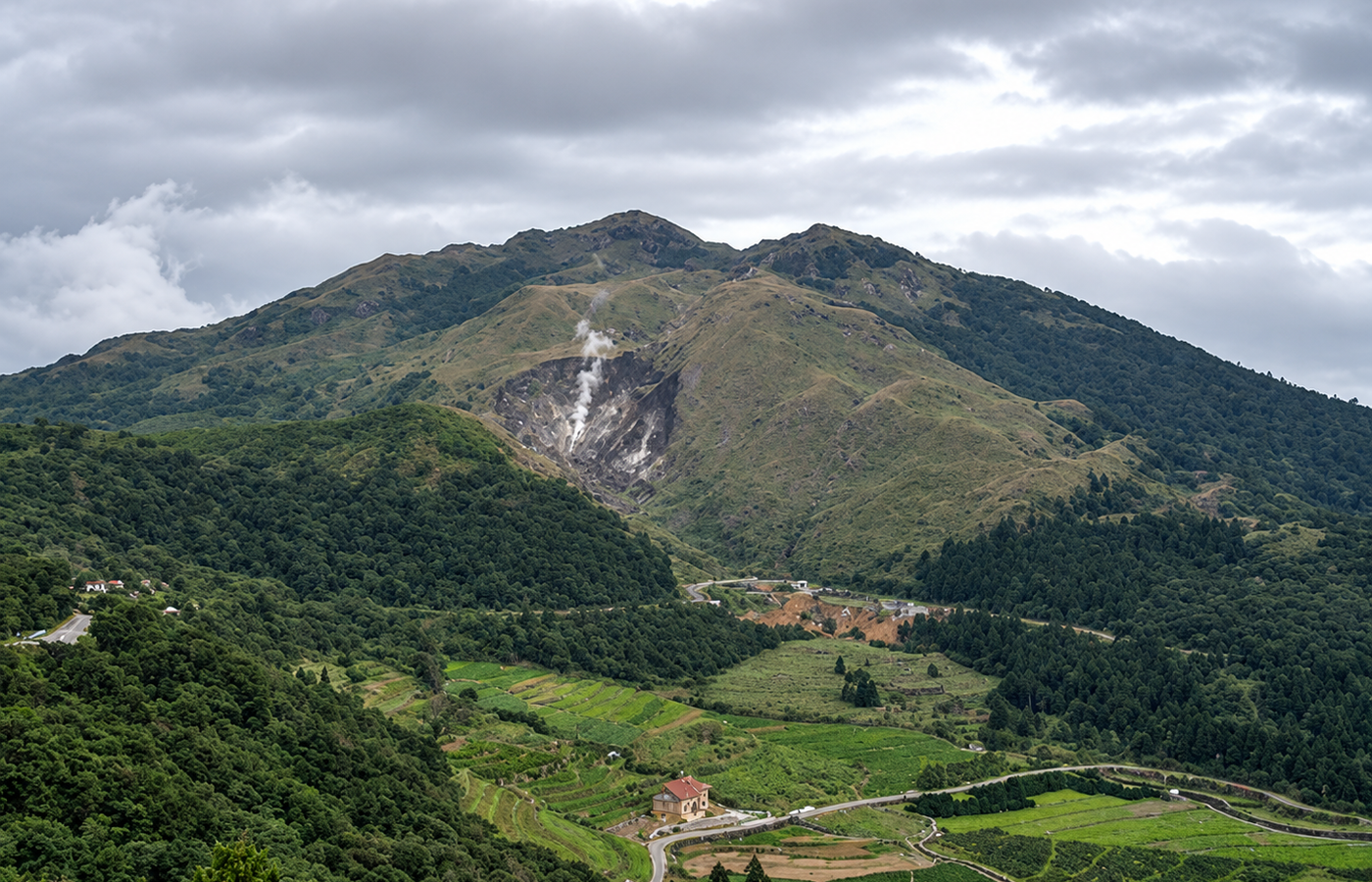 Qixingshan (Seven Star Mountain) - Taipei's Highest Peak in Silvergrass Season