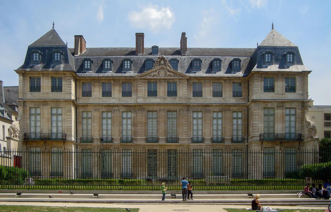 Musee Picasso Paris - Be at the Door at 9:30, Then Walk the Marais Gallery Openings