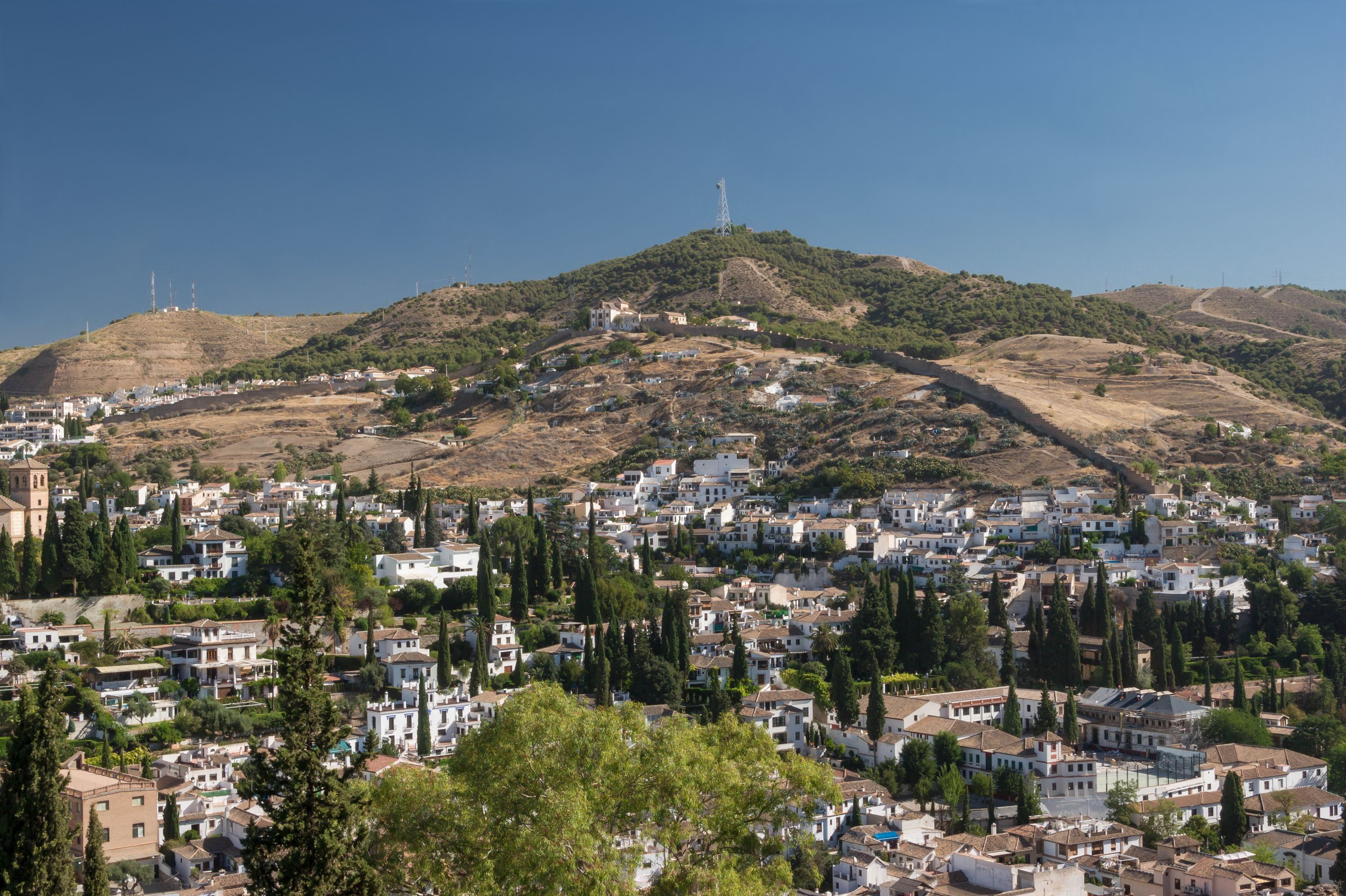 Sacromonte - The Cave-Dwelling Flamenco Quarter