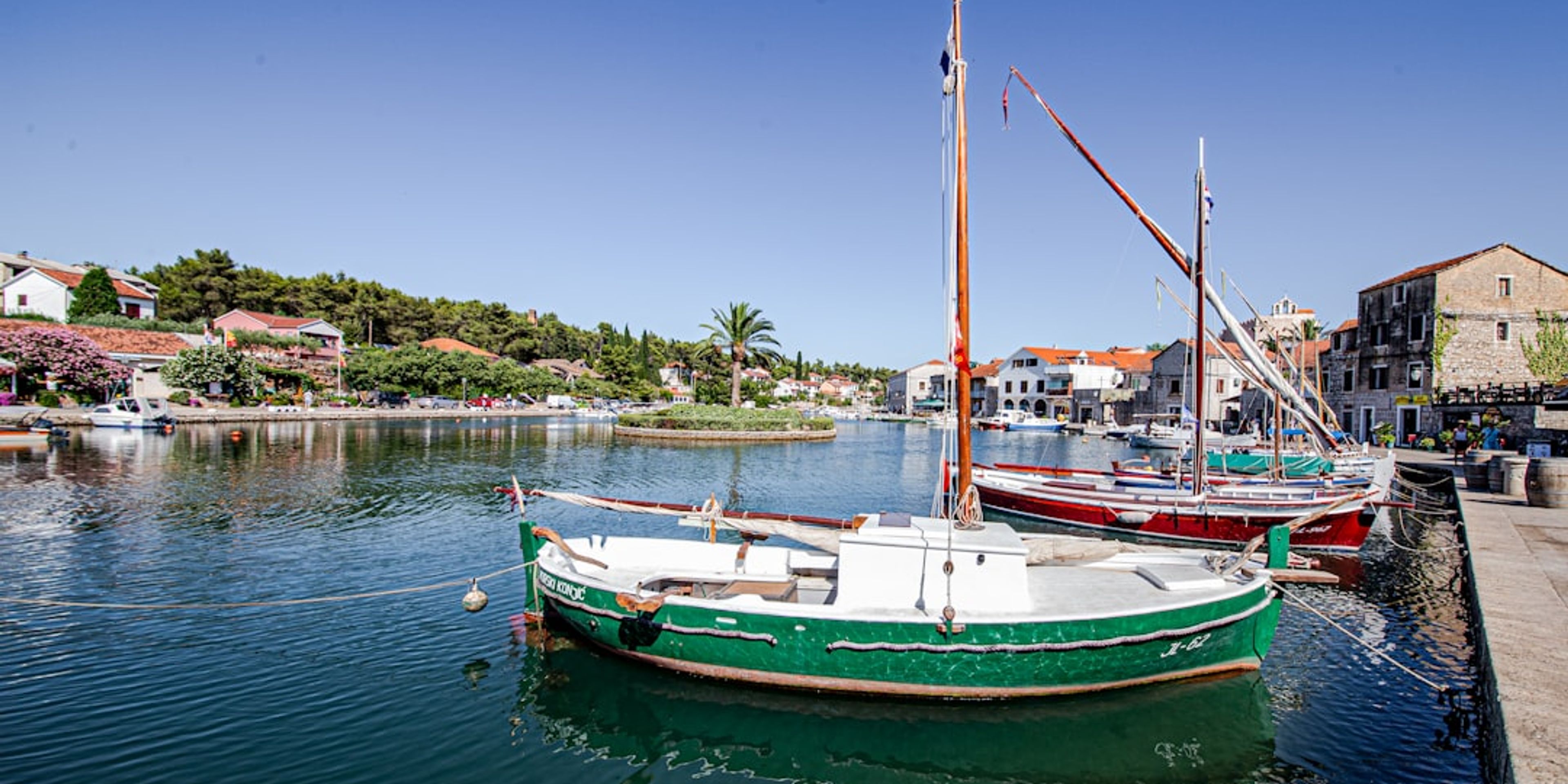 Hotels near Vrboska