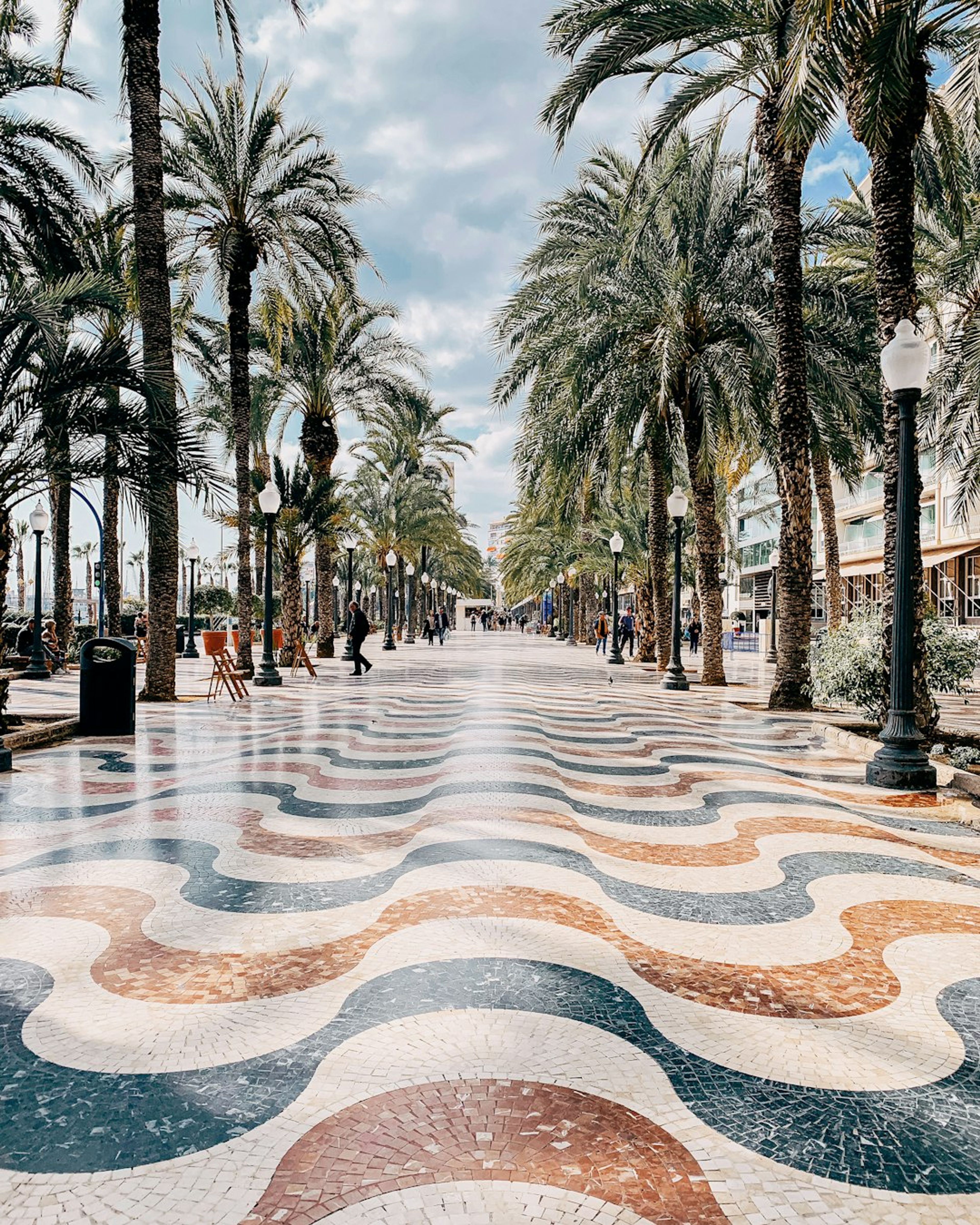 12 Top Places to Visit in Alicante