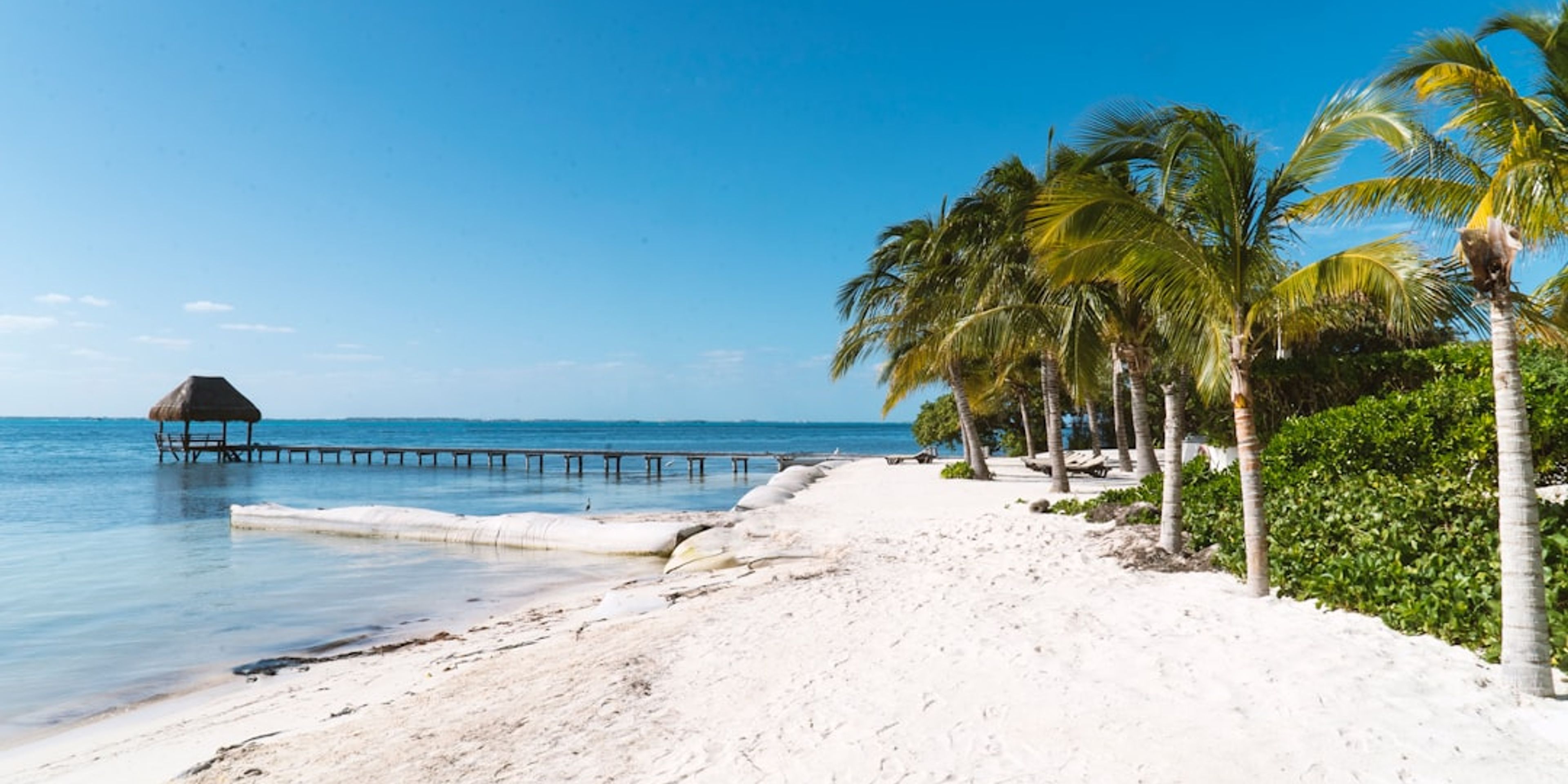 Hotels near Isla Mujeres