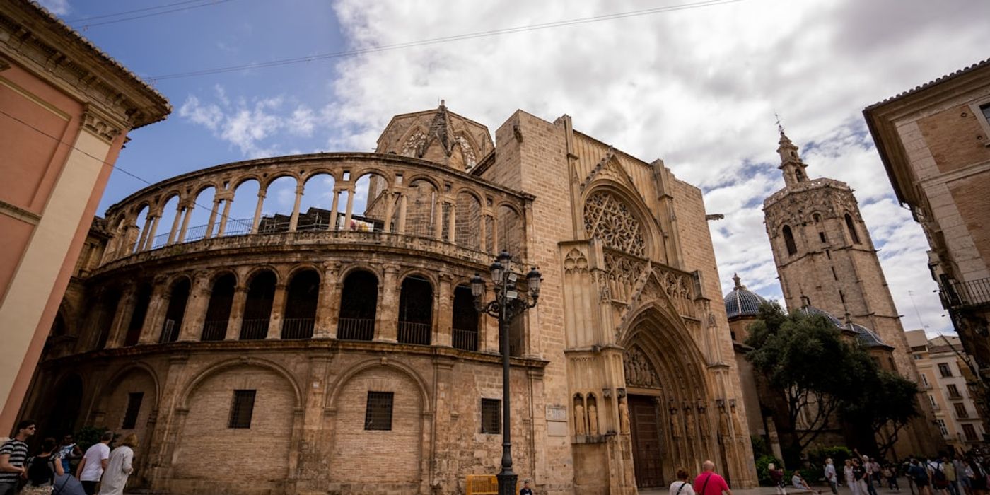 Hotels near Valencia Cathedral