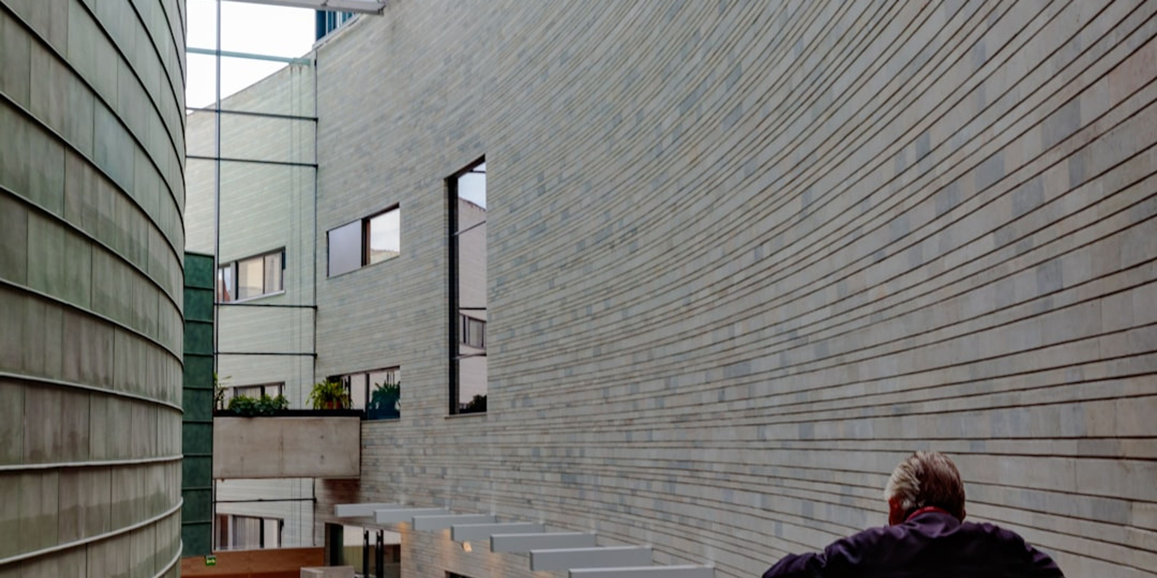 Hotels near KUMU Art Museum