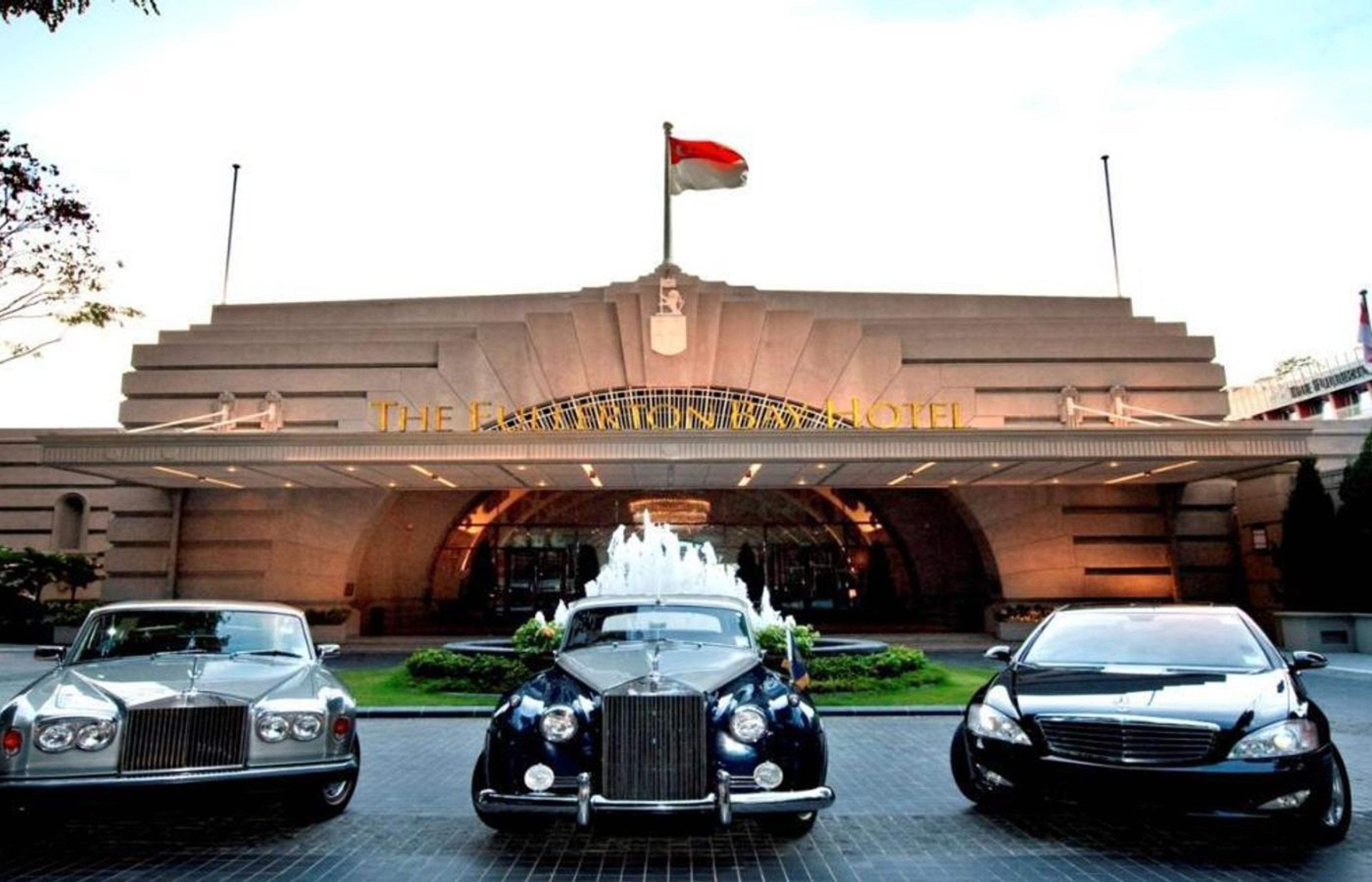 The Fullerton Bay Hotel Singapore, luxury waterfront hotel on Marina Bay near Sands Expo