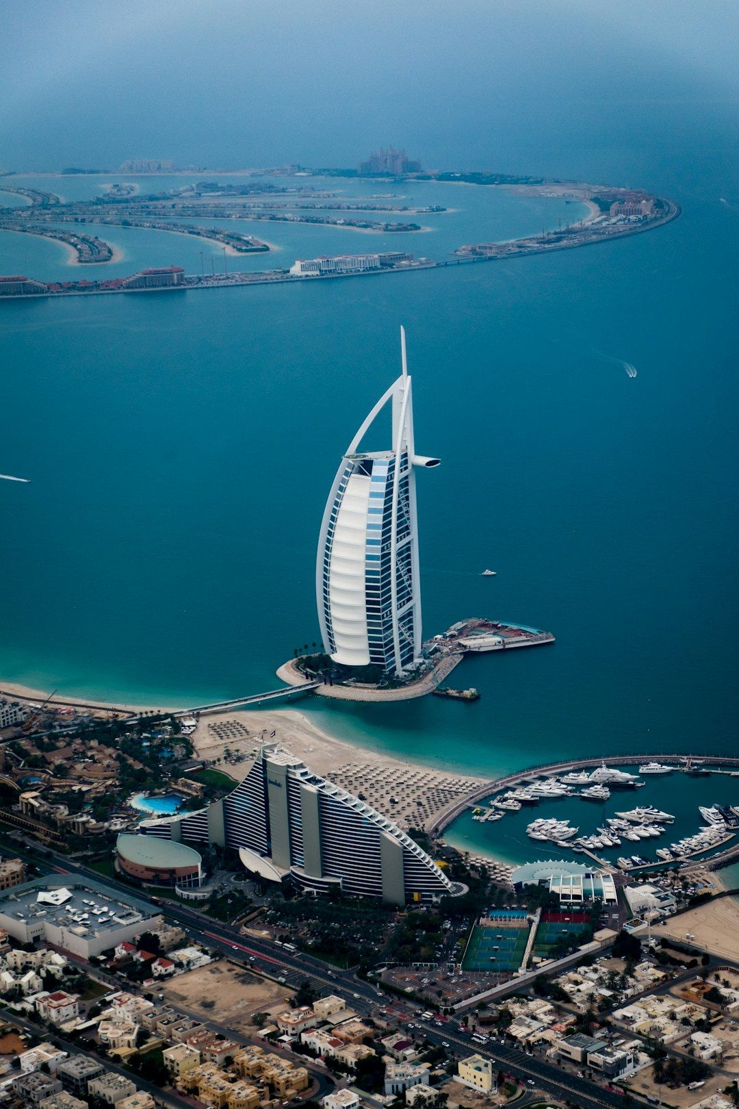 Burj Al Arab - The Sail-Shaped Symbol of Dubai's Luxury