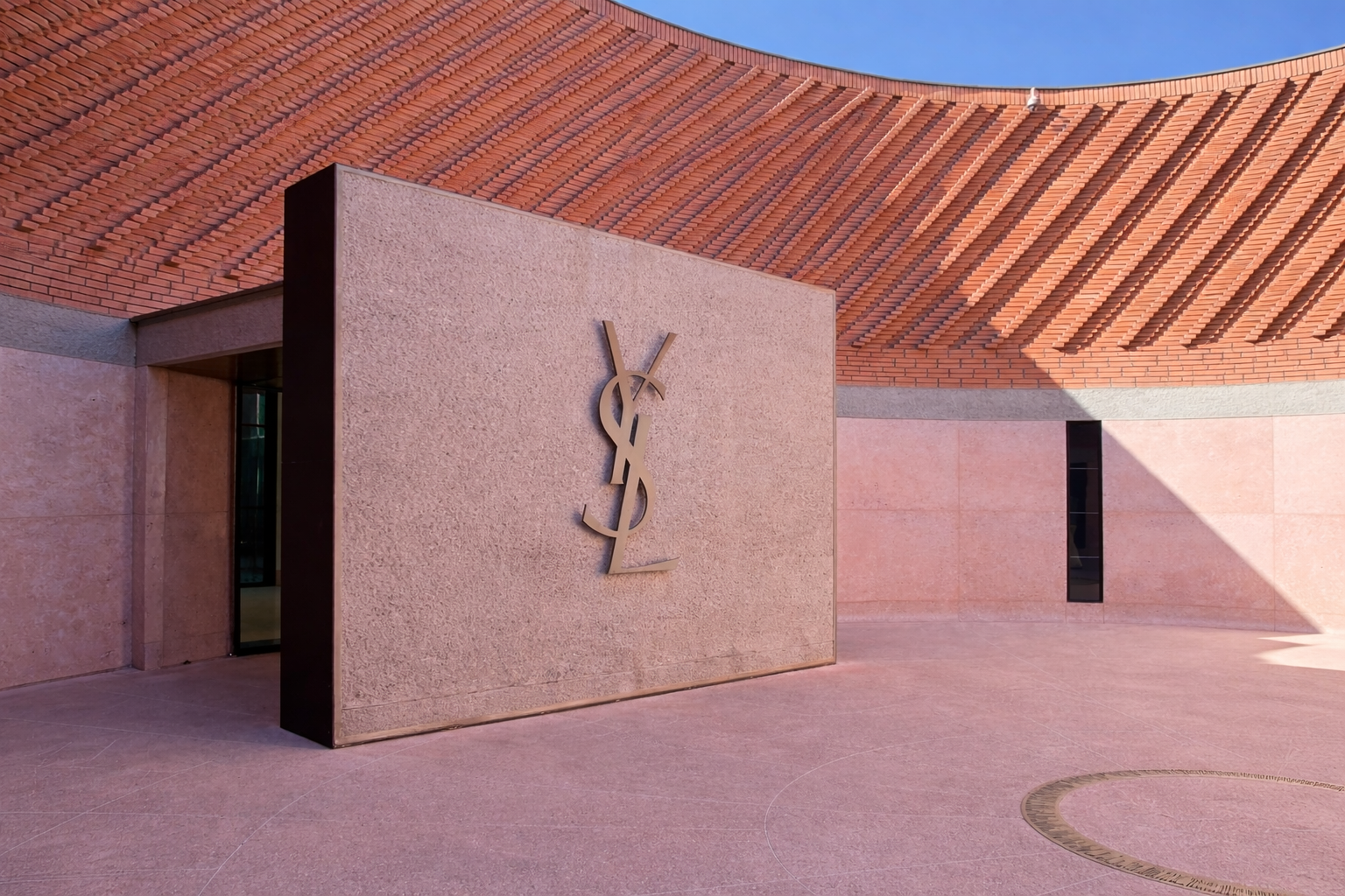 Musée Yves Saint Laurent Marrakech - Where Fashion Meets Moroccan Art