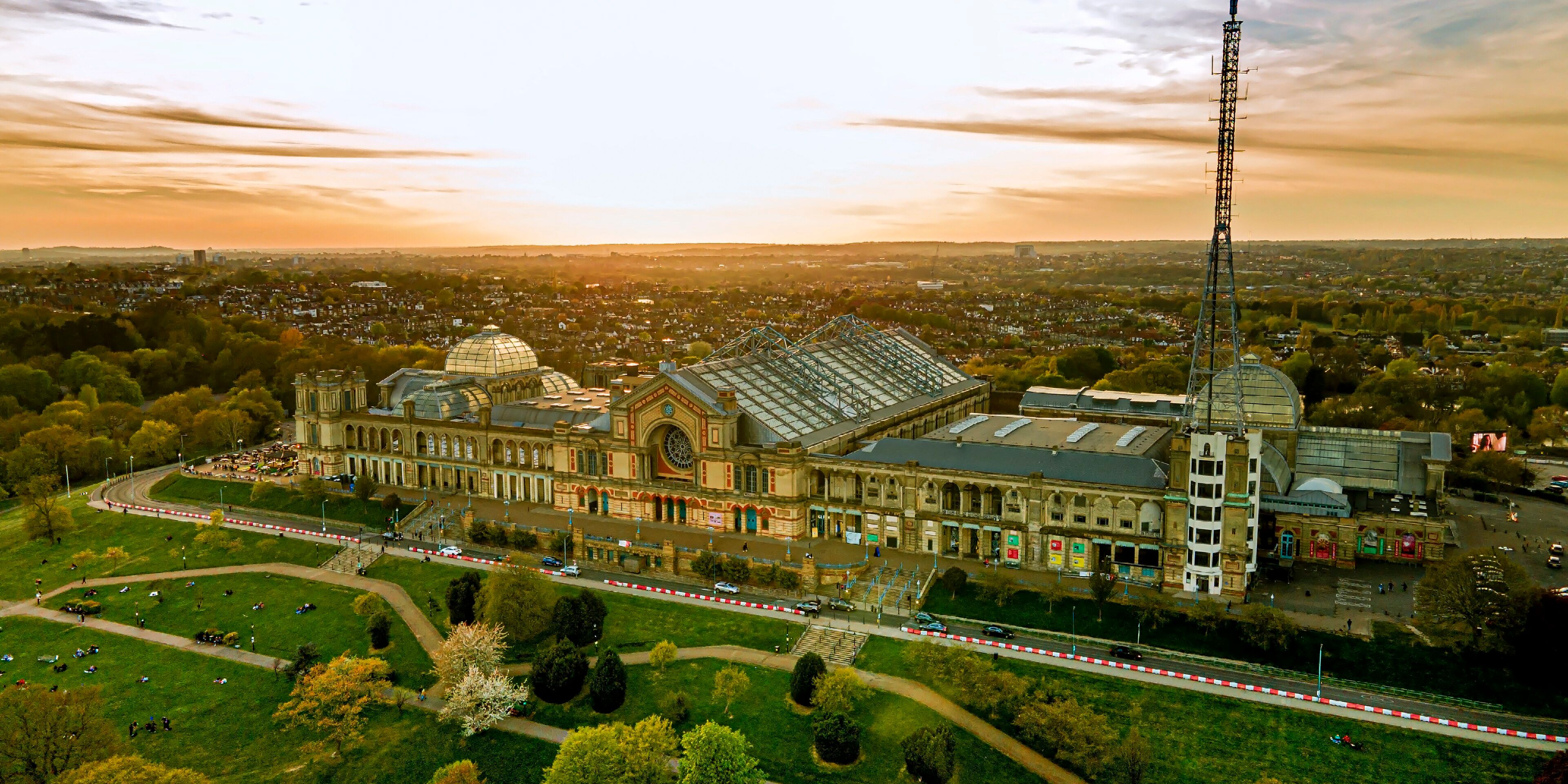 Hotels near Alexandra Palace Park