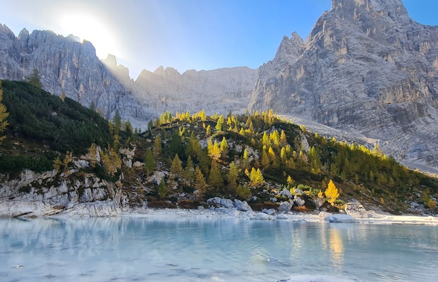 Lago di Sorapis - Turquoise Glacial Lake on Trail 215