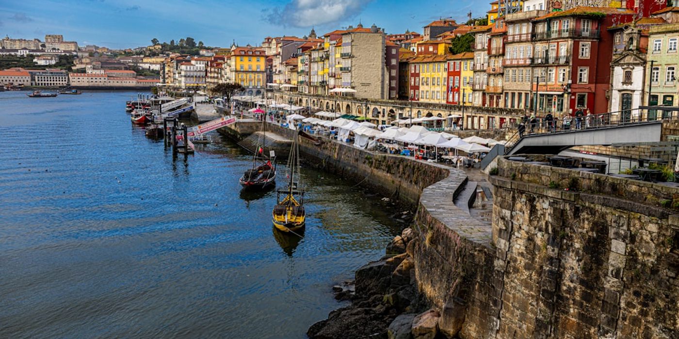 Hotels near Ribeira District