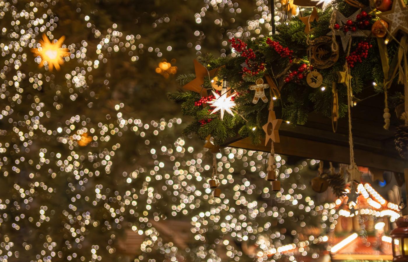 Christkindlmarket Aurora at RiverEdge Park - The Suburban Market