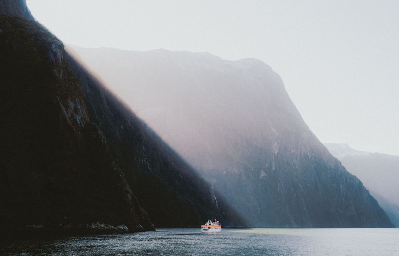 Milford Sound Day Trip - Fiordland's Crown Jewel