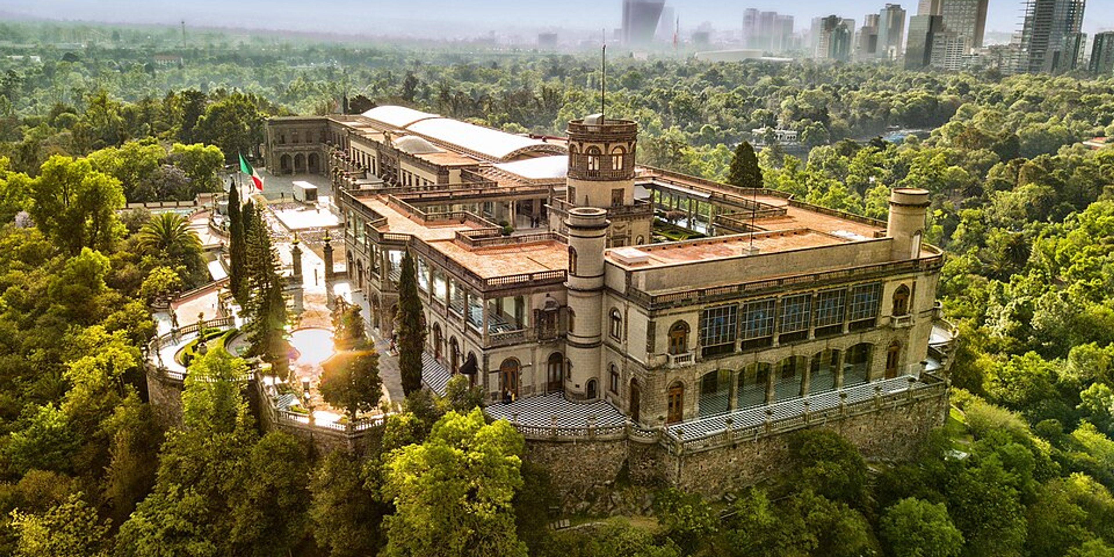 Hotels near Castillo de Chapultepec