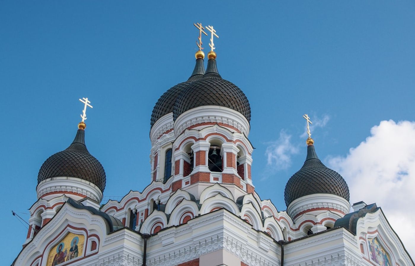 Alexander Nevsky Cathedral - The Largest Orthodox Cathedral in the Balkans