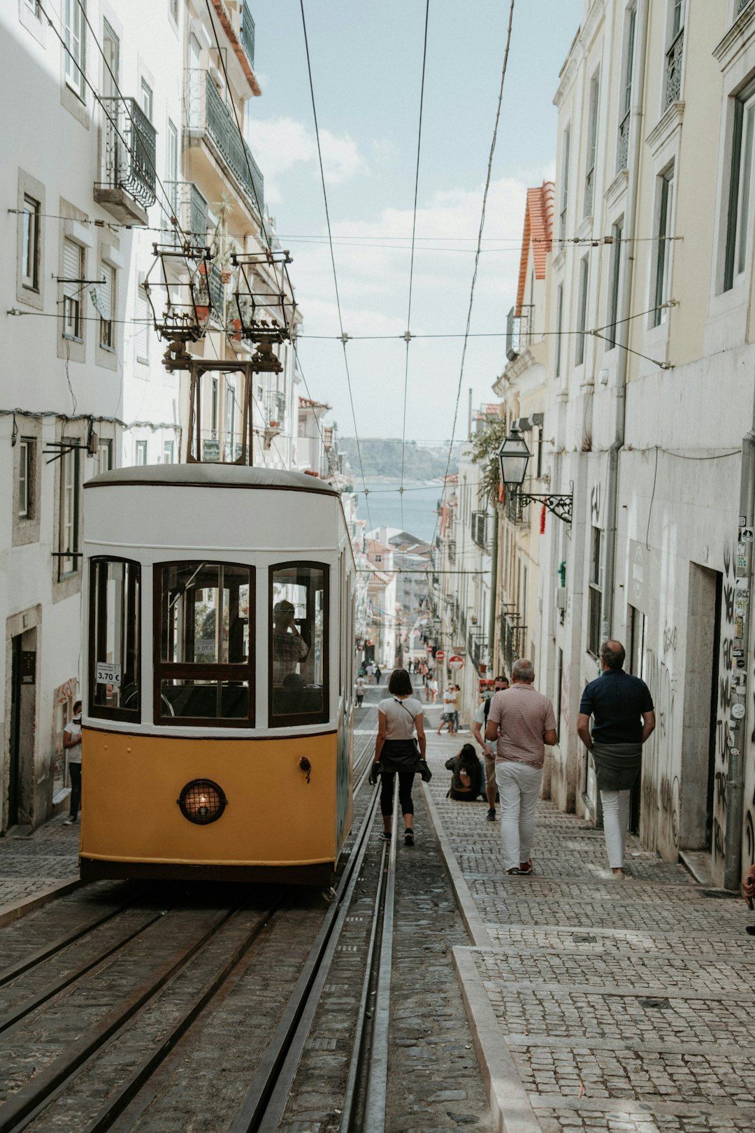 Telecabine Lisboa - The Ten Minutes of Air You Get Between Sessions