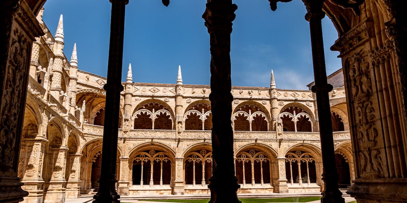 Hotels near Jerónimos Monastery
