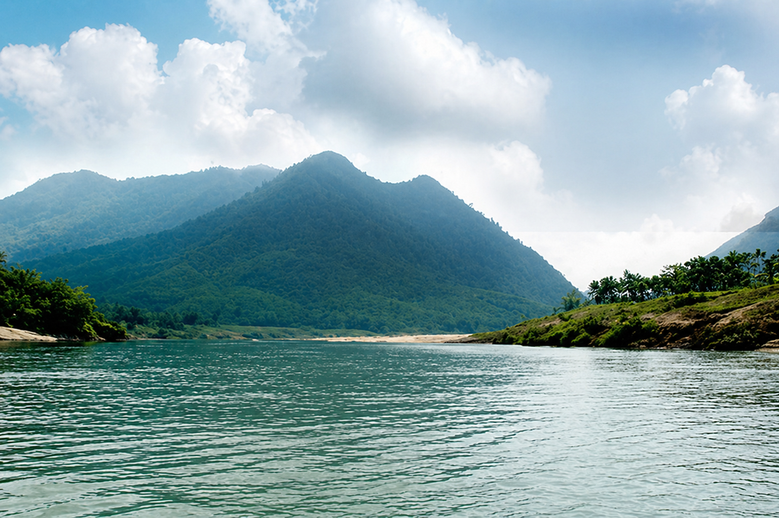 Thu Bôn River Boat Ride - Floating Lanterns After Dark