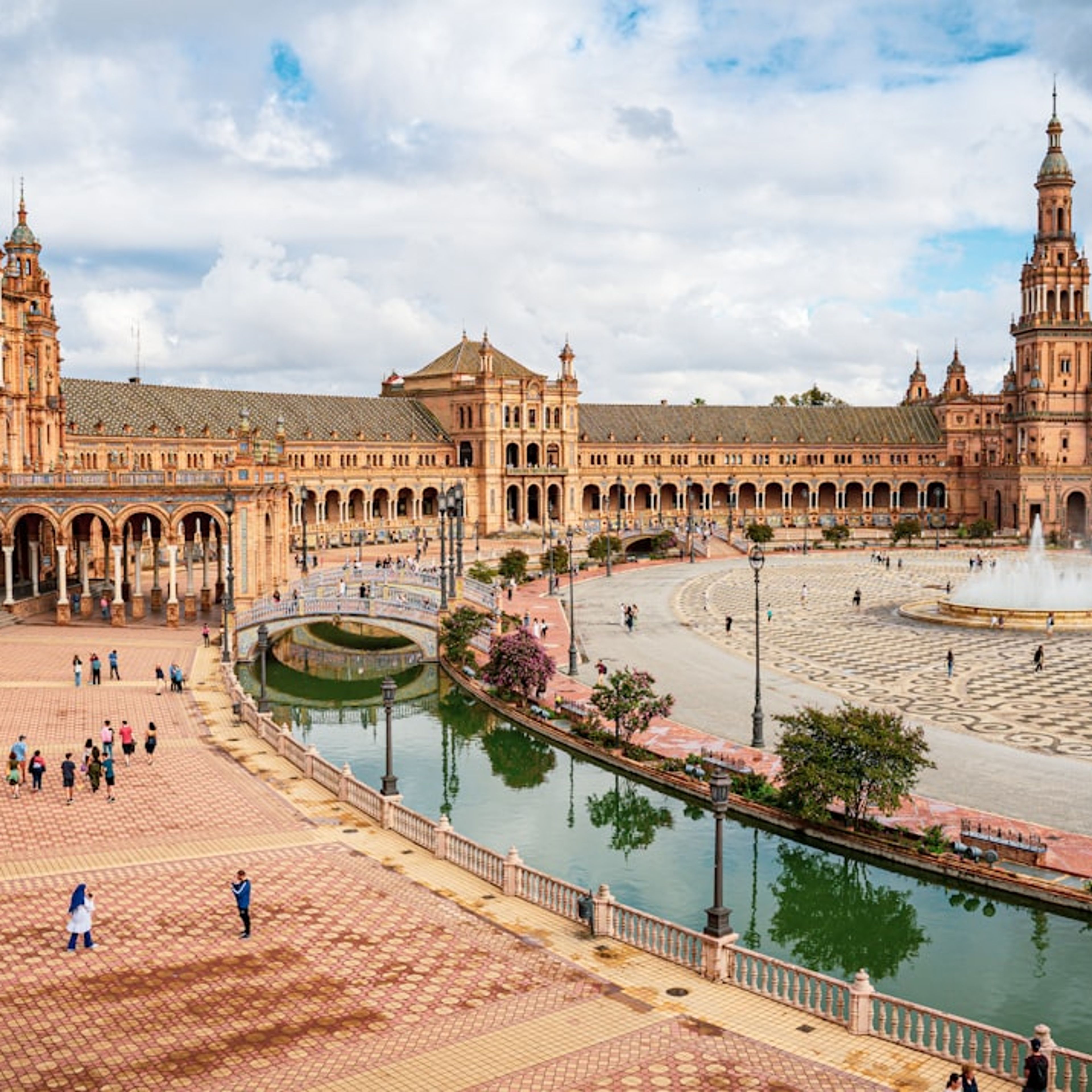 12 Top Places to Visit in Seville, Spain