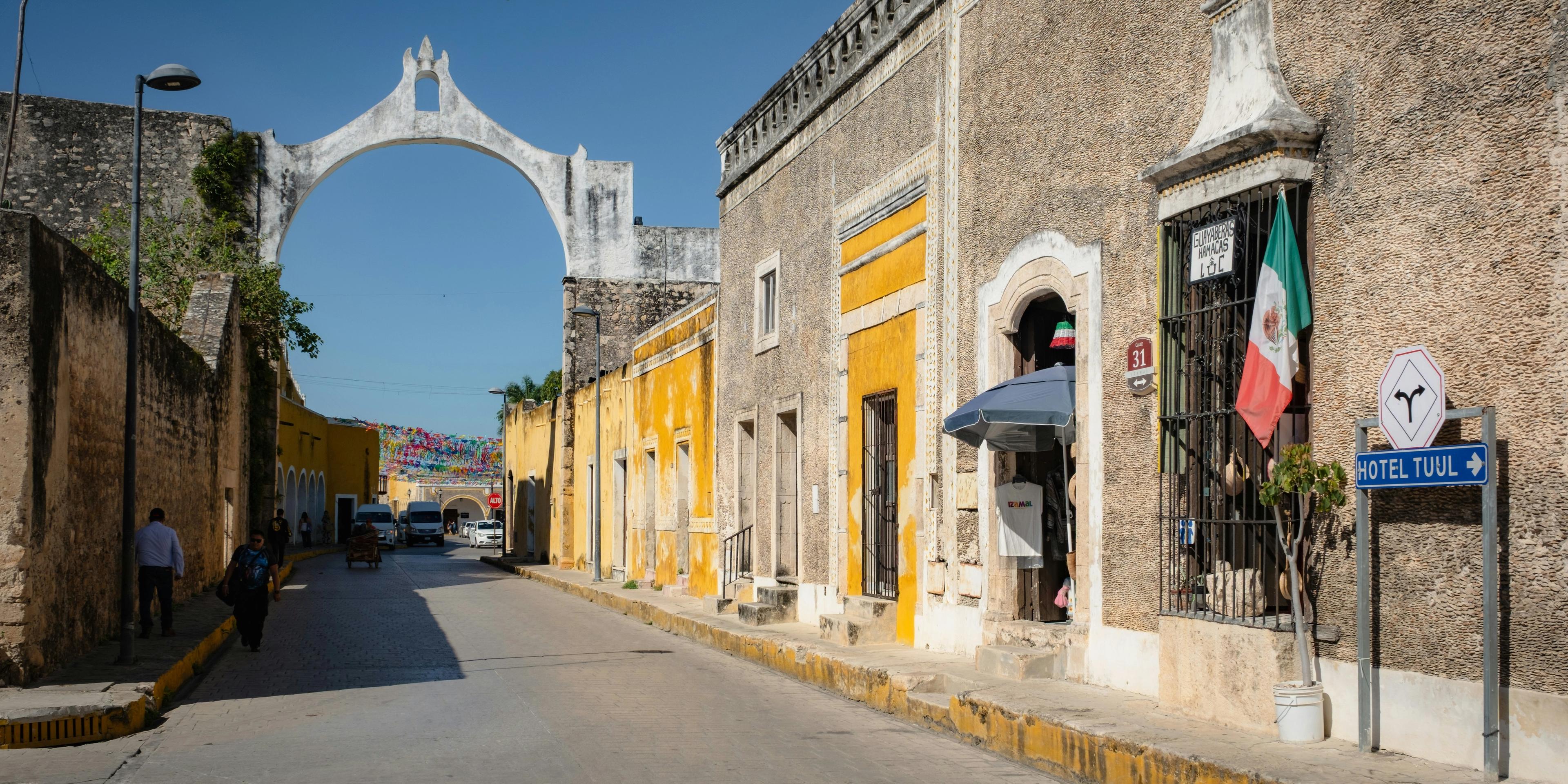 Hotels near Del Valle