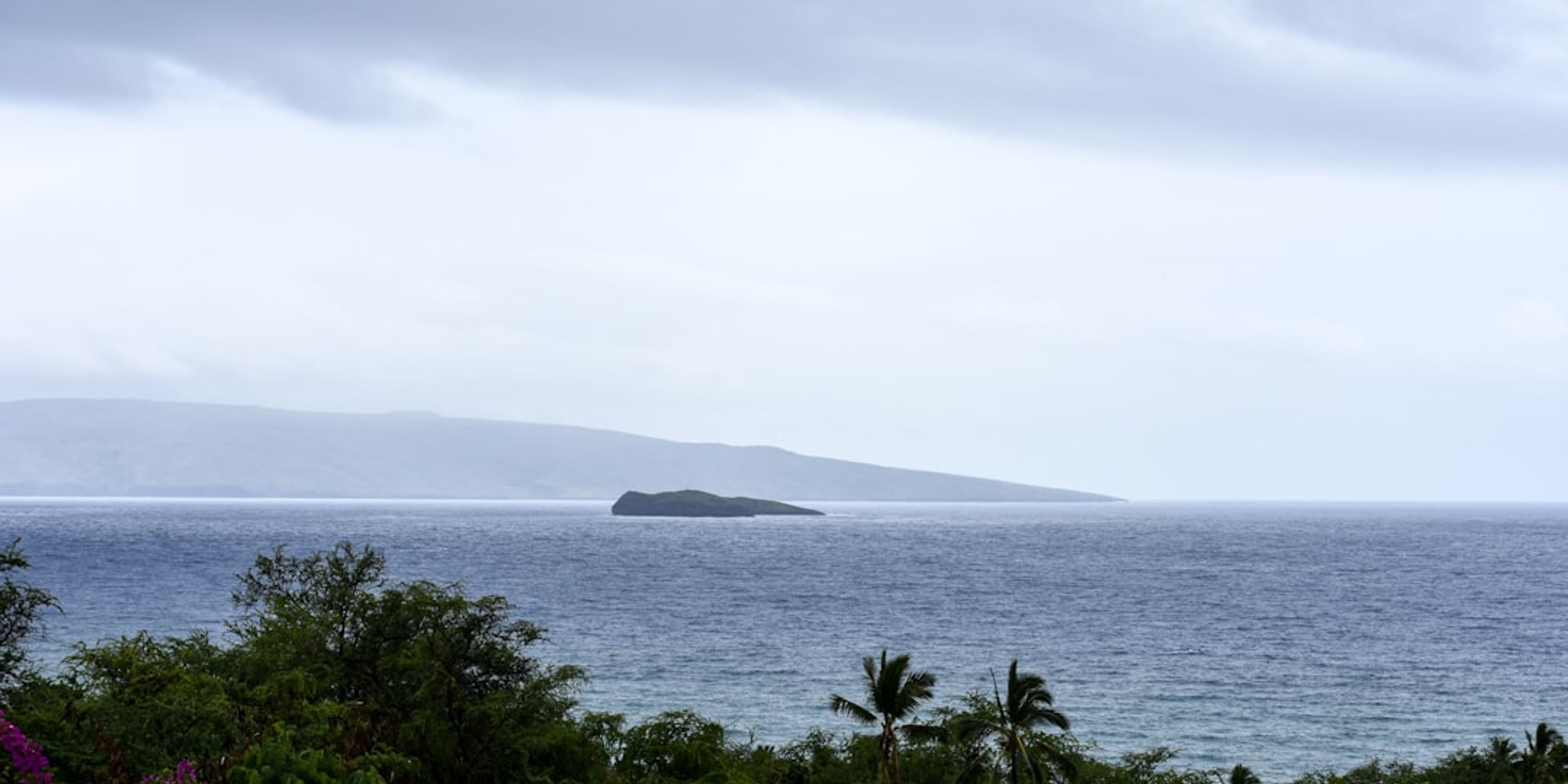 Hotels near Molokini Crater