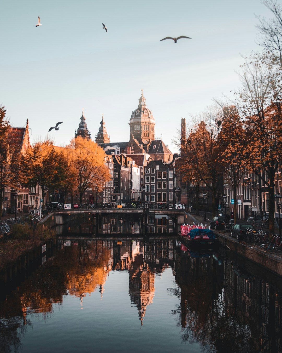 Amsterdam in October: Weather, Canals and Autumn Colours