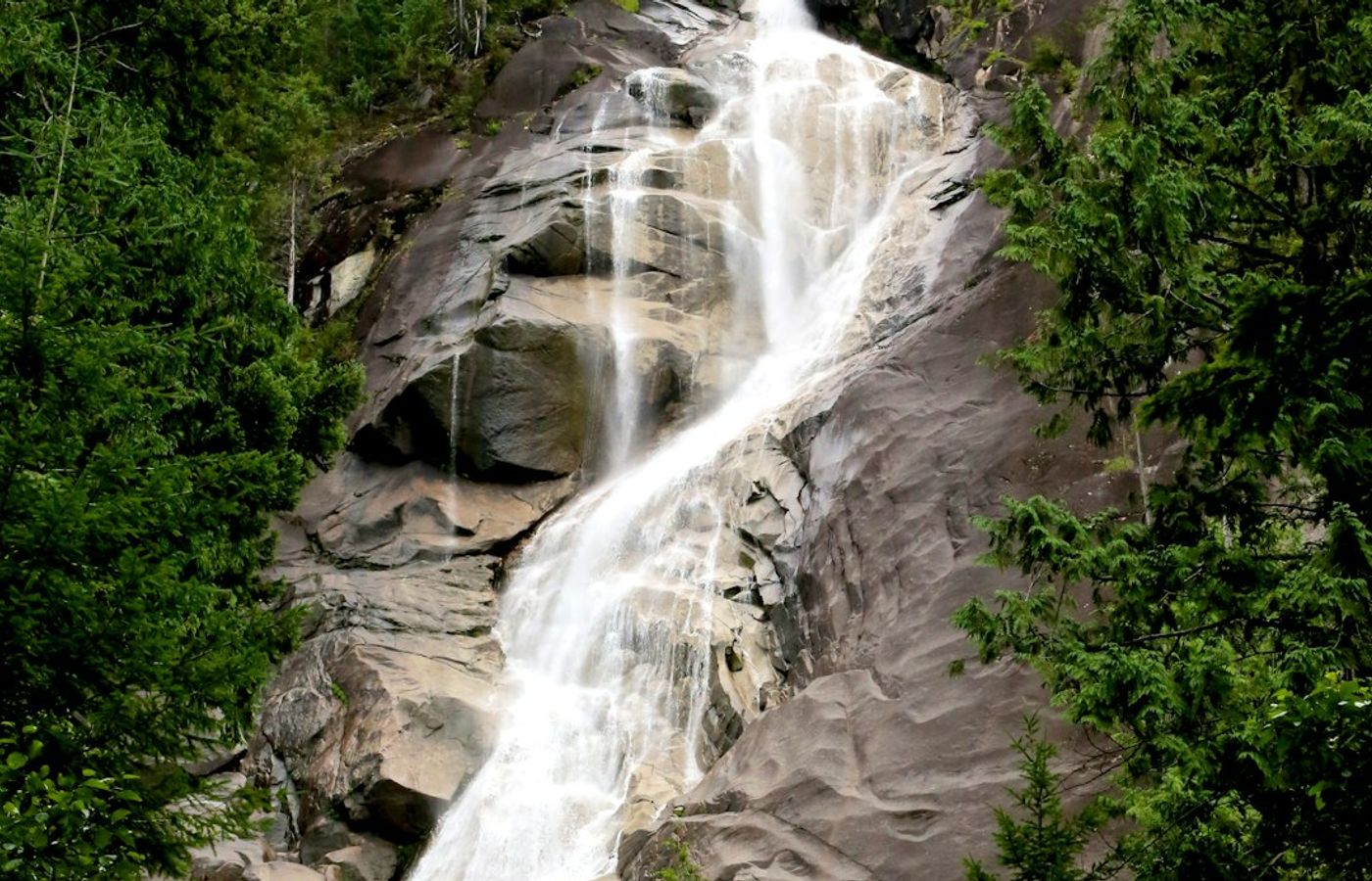 Shannon Falls and the Sea to Summit Trail - The Tallest Waterfall Hike Near Vancouver