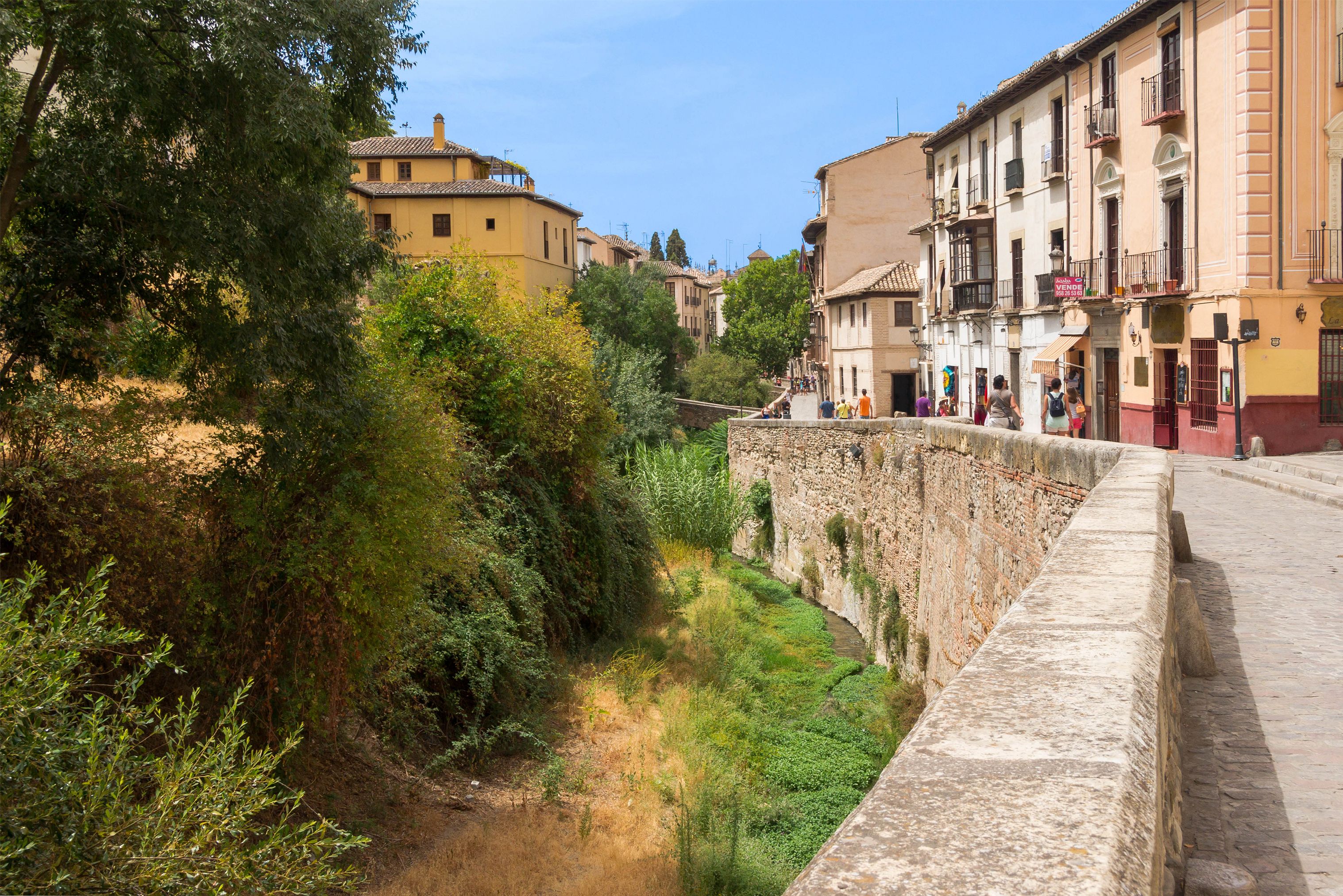 Carrera del Darro & Paseo de los Tristes - The Most Beautiful Street in Granada