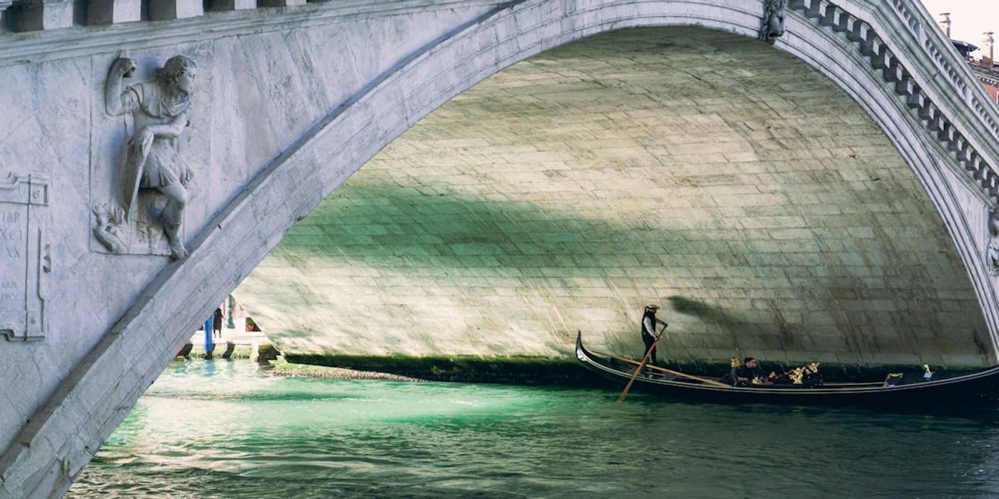 Hotels near Bridge of Sighs