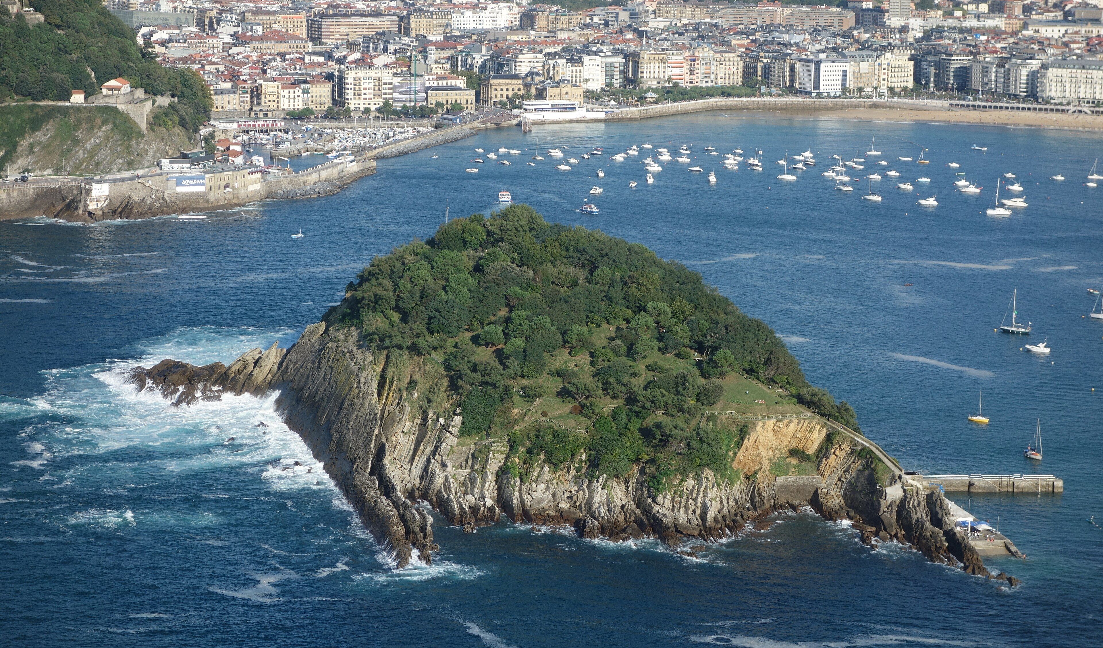 Isla de Santa Clara - The Island in the Bay