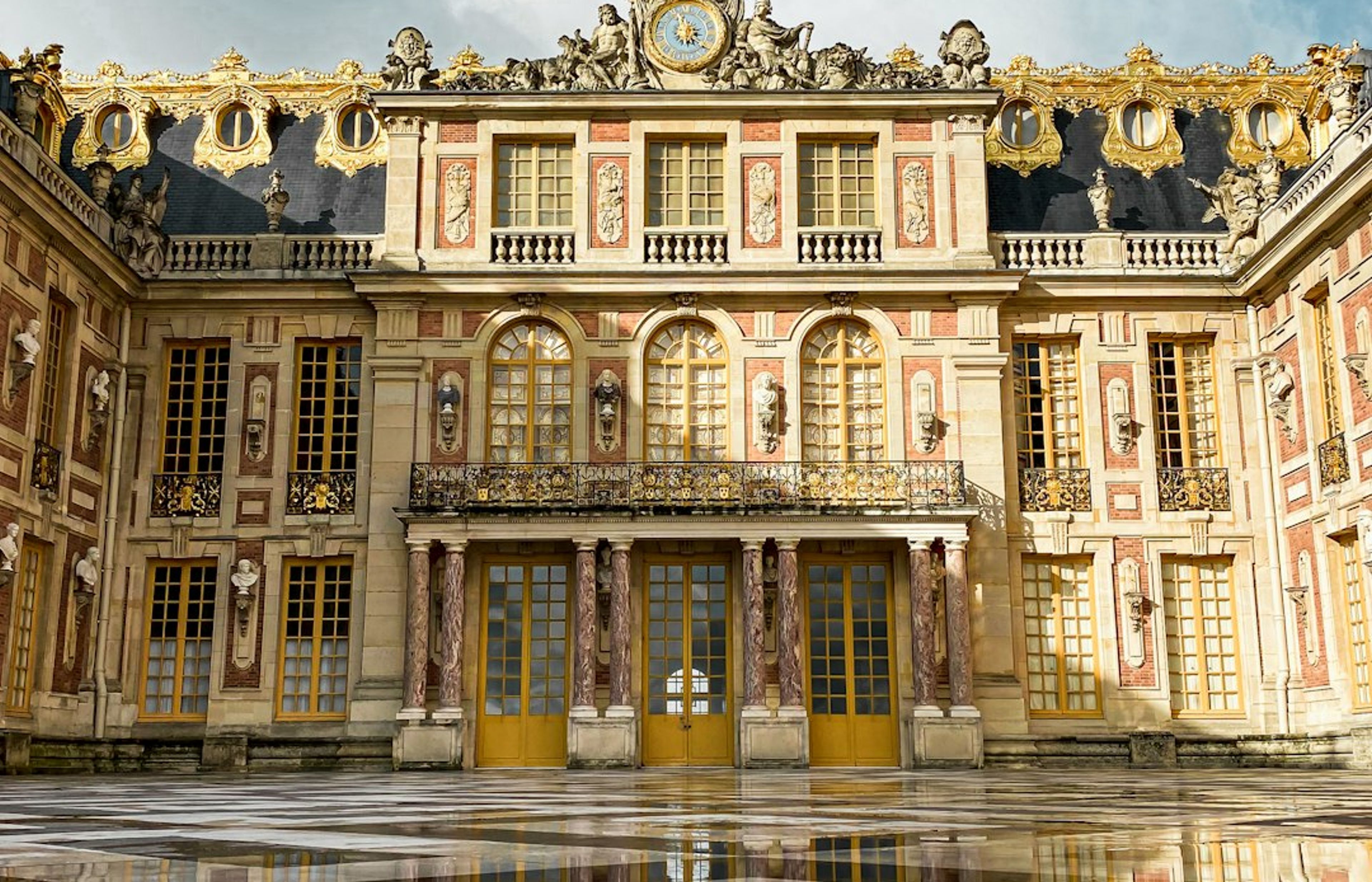 Palace of Versailles - Royal Grandeur on the Outskirts of Paris
