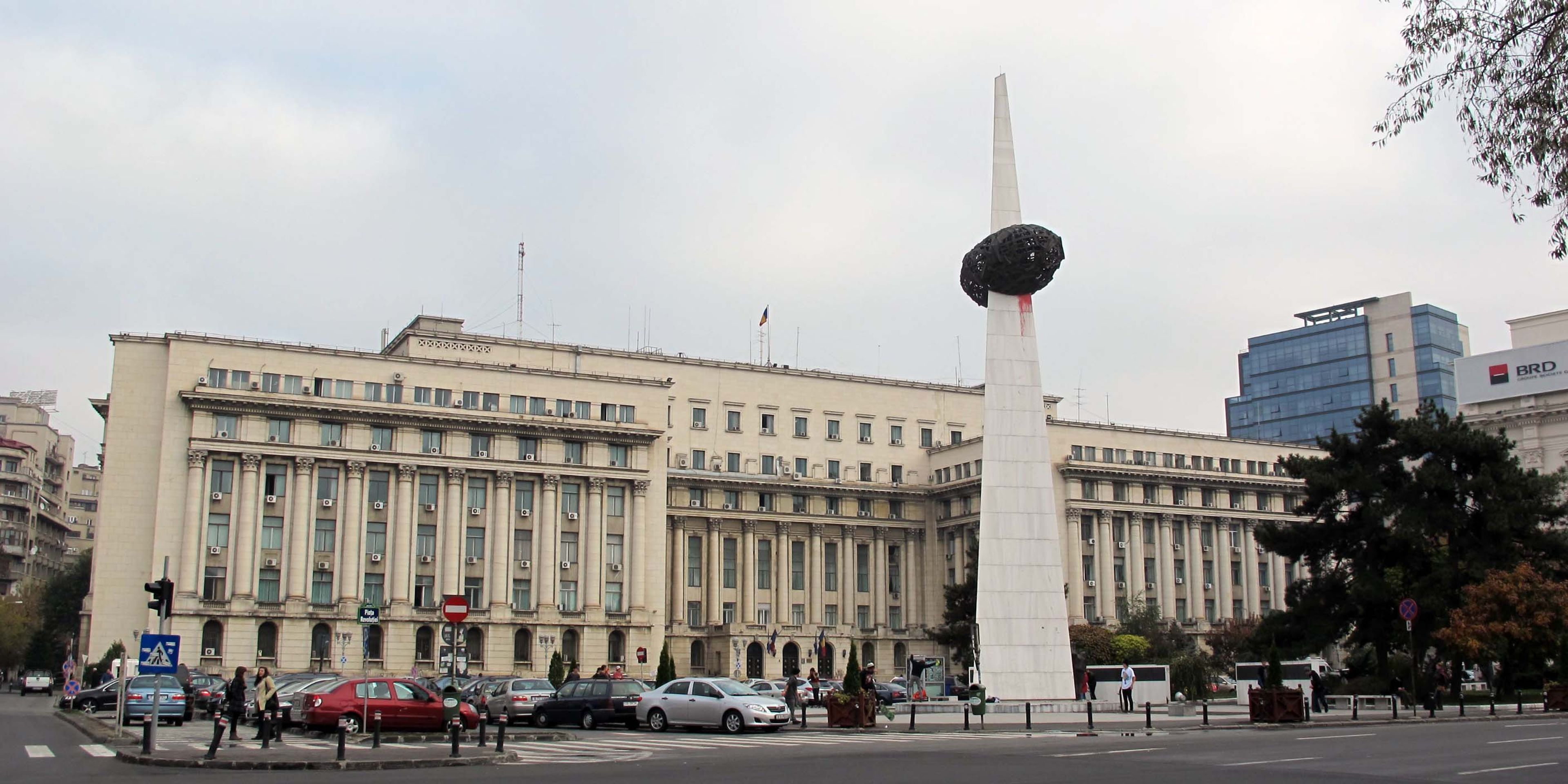Hotels near Revolution Square and University Square