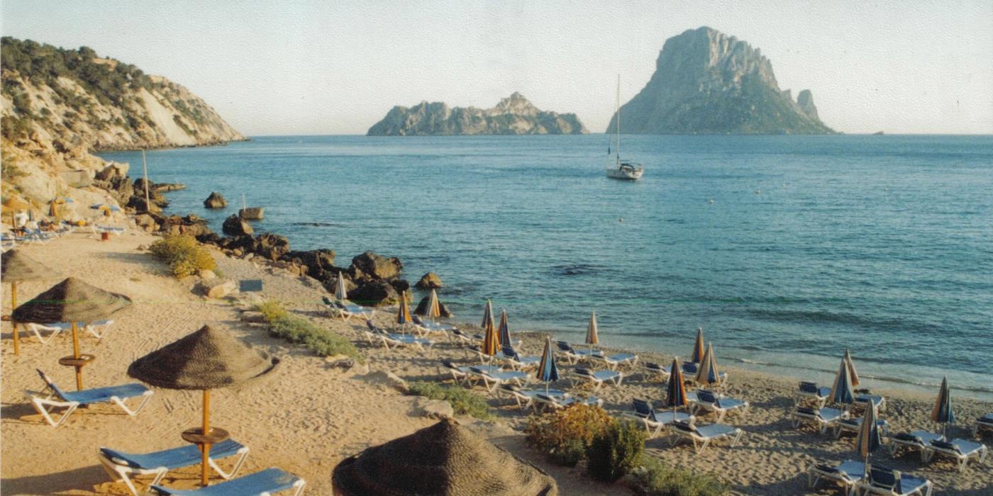 Hotels near Cala d'Hort