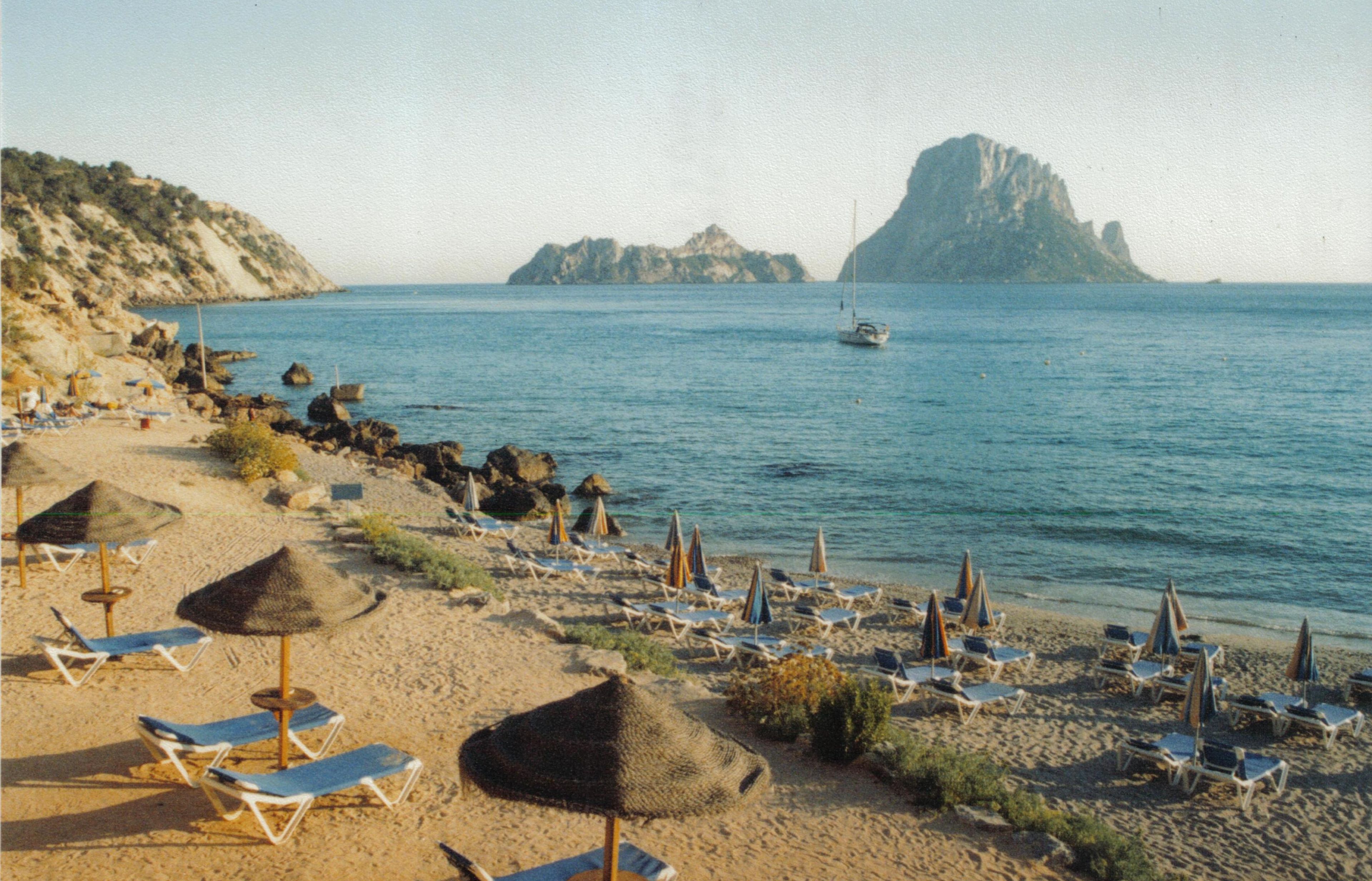 Es Vedra (Cala d'Hort Viewpoint) - The Most Famous Sunset View in Ibiza