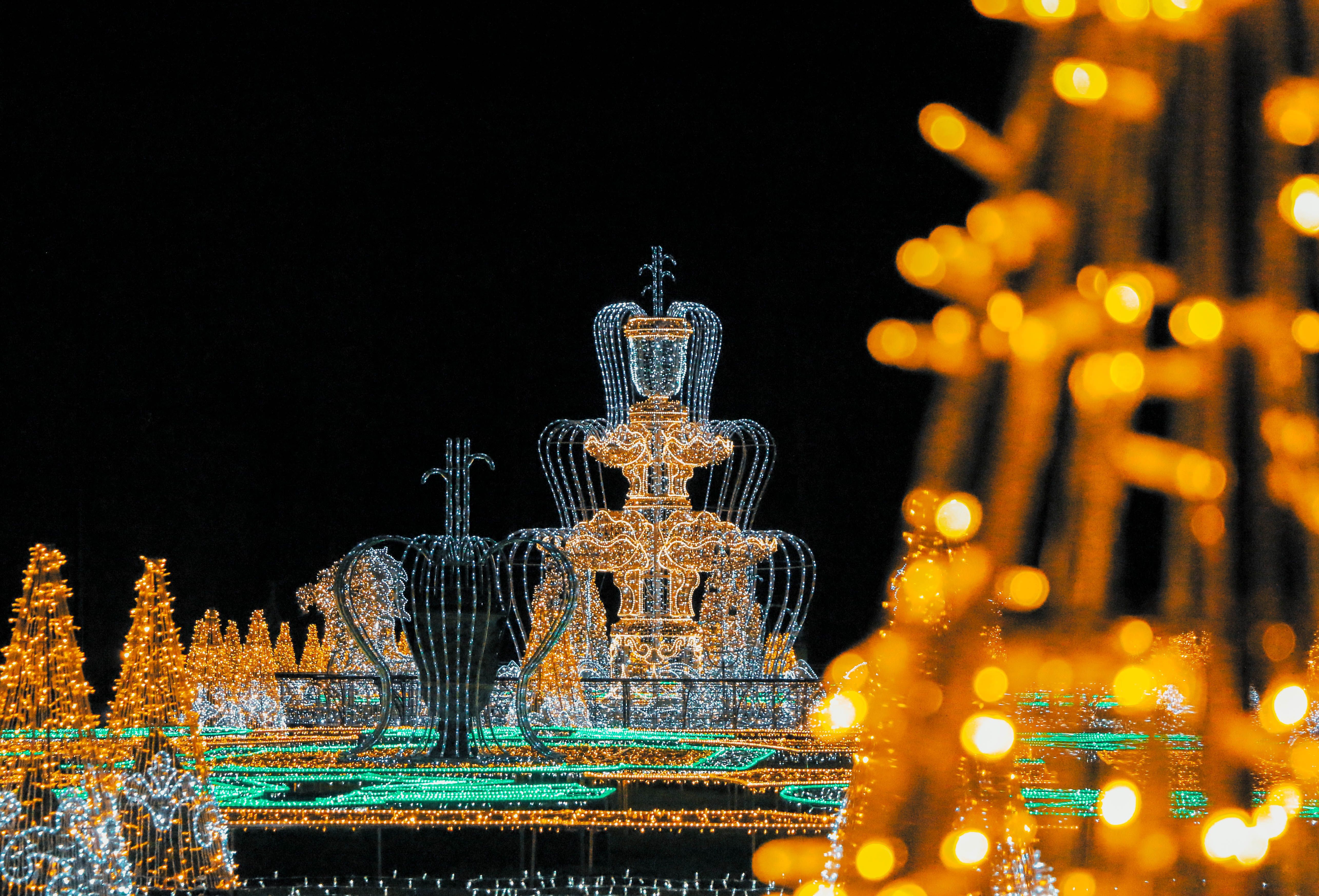 Wilanów Royal Garden of Light - Illuminated Palace Gardens