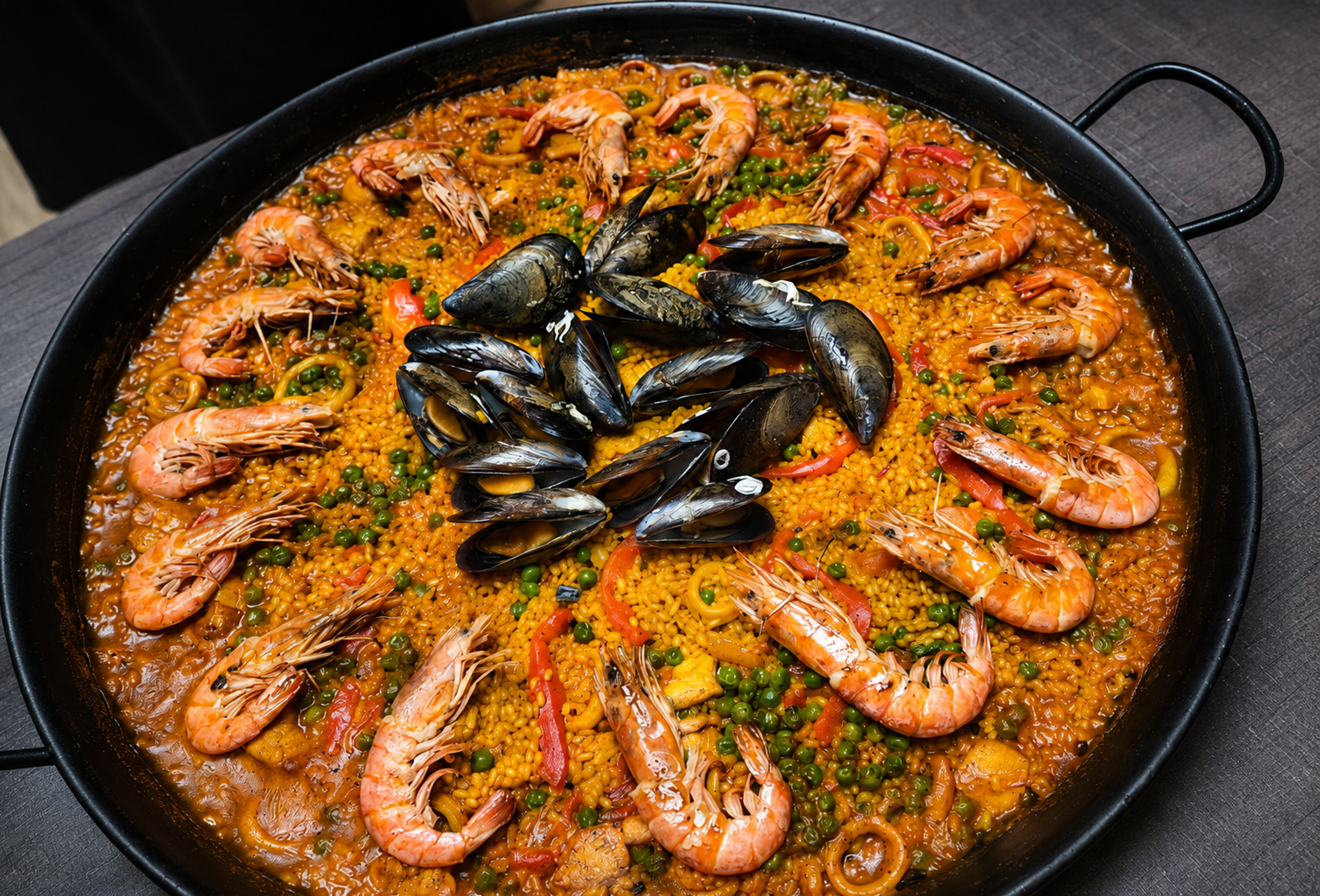 Traditional seafood paella