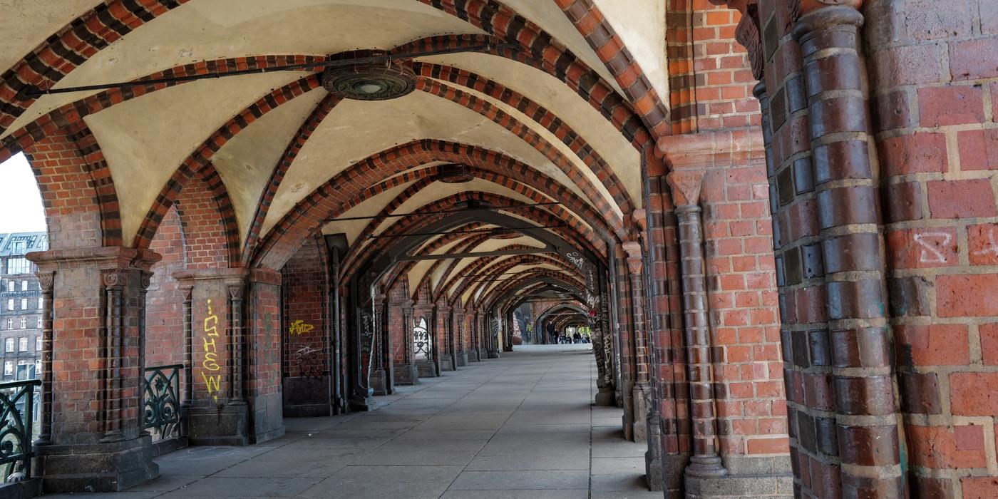 Hotels near Oberbaumbrücke