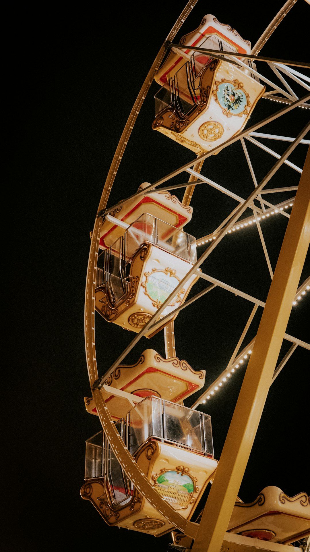 Festive Family Funfair in West Princes Street Gardens - Rides Below the Castle