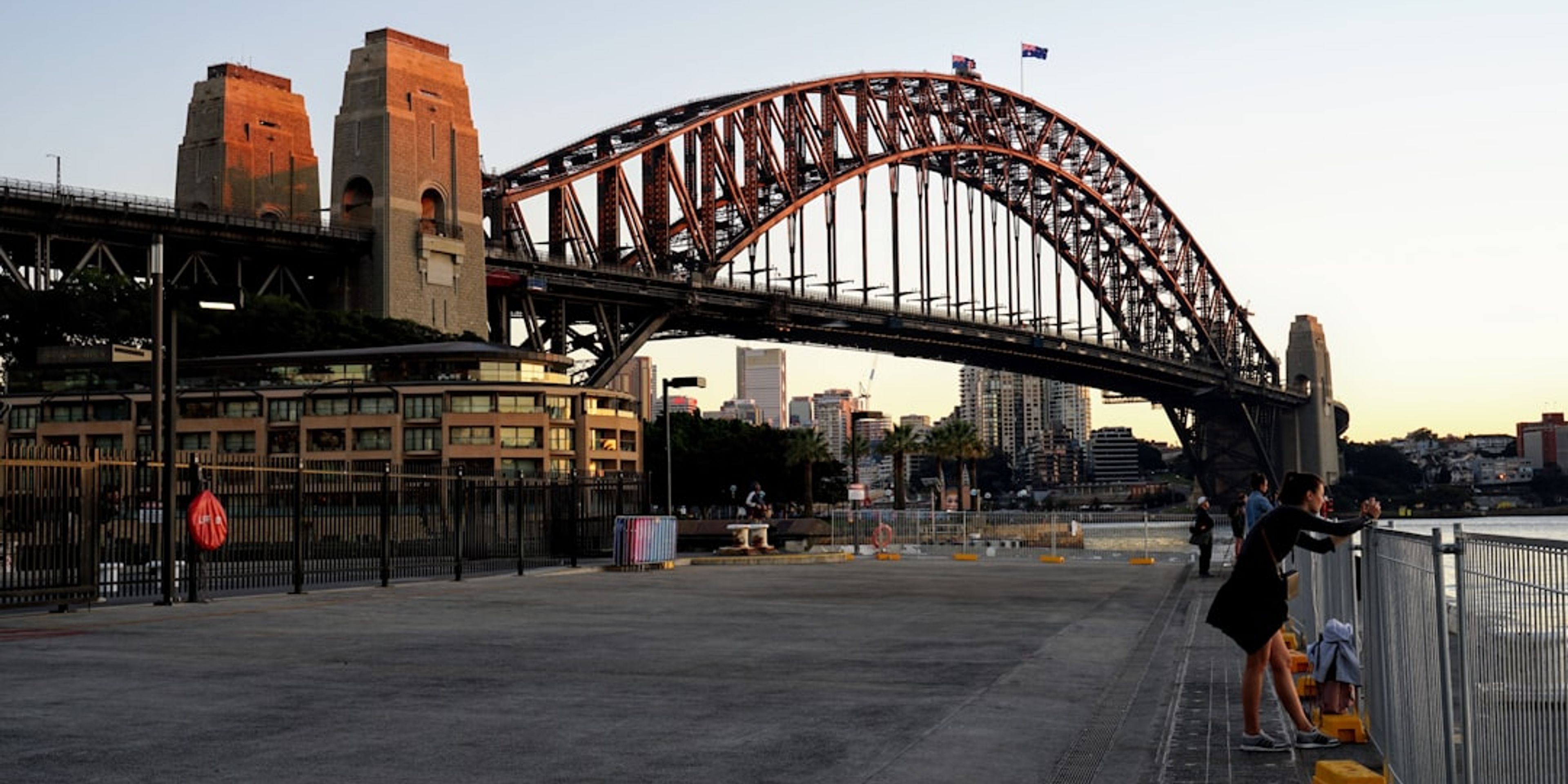 Hotels near Sydney Harbour Bridge