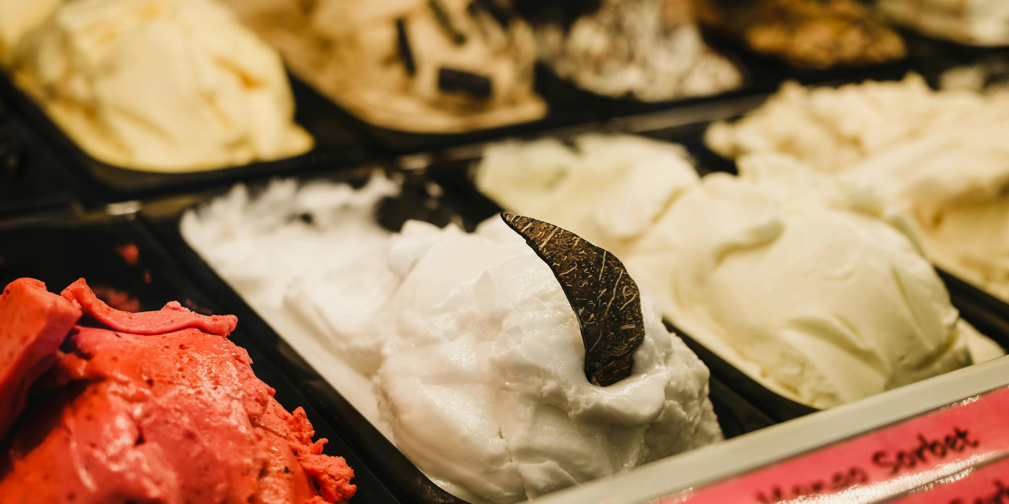 Hotels near Gelateria La Romana