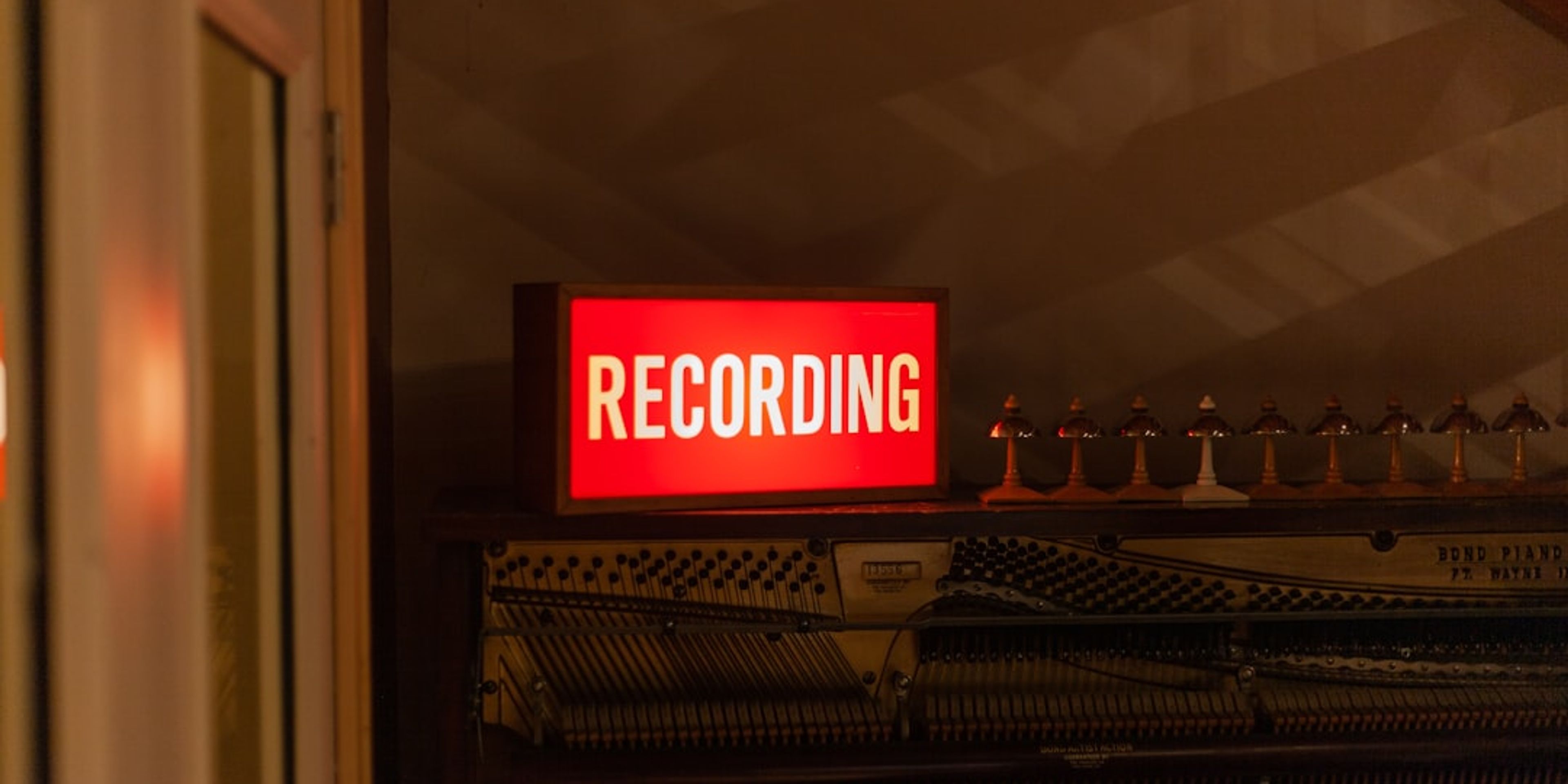 Hotels near RCA Studio B
