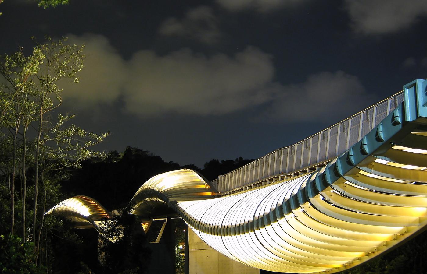 Henderson Waves - Better at 07:00 Than Any Rooftop Side Event