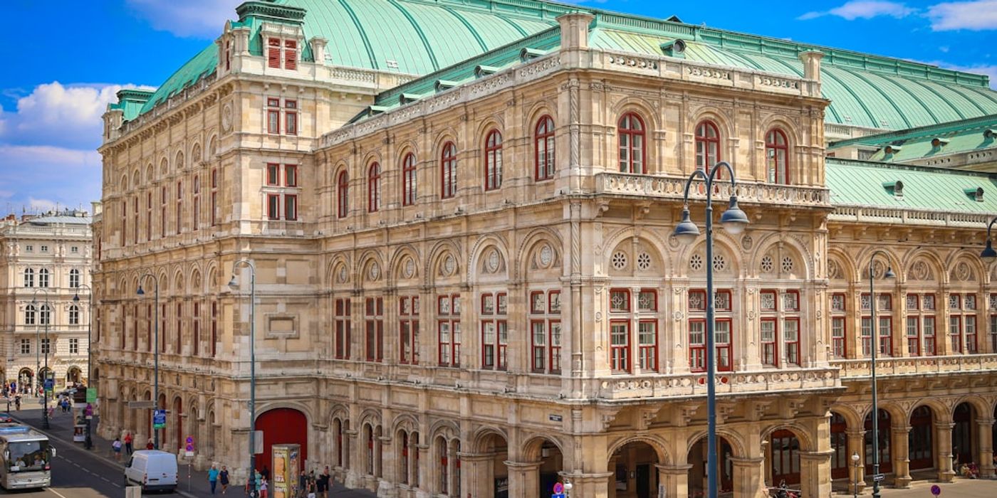 Hotels near Vienna State Opera