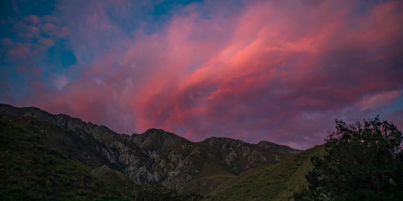 Hotels near Red and Rose Valley Sunset