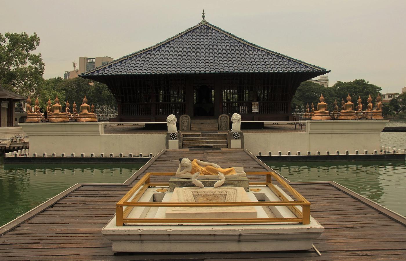 Seema Malaka on Beira Lake - The Meditation Pavilion Built Over the Water