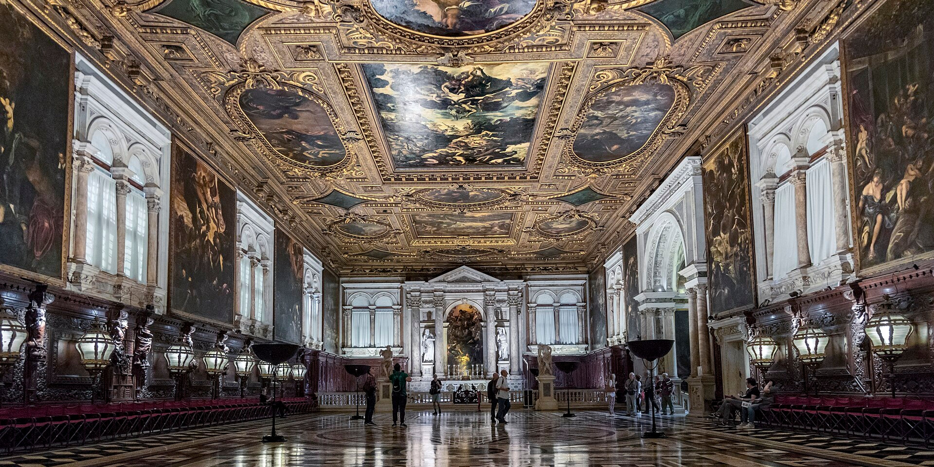 Hotels near Scuola Grande di San Rocco