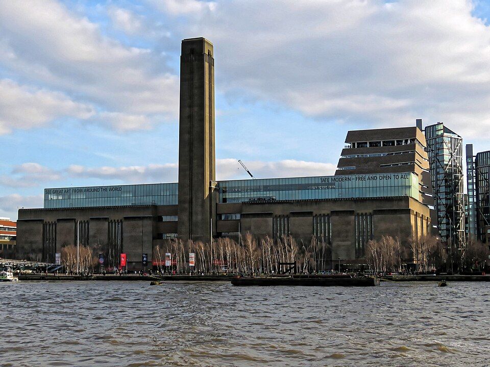 Tate Modern - World-Class Contemporary Art in a Power Station