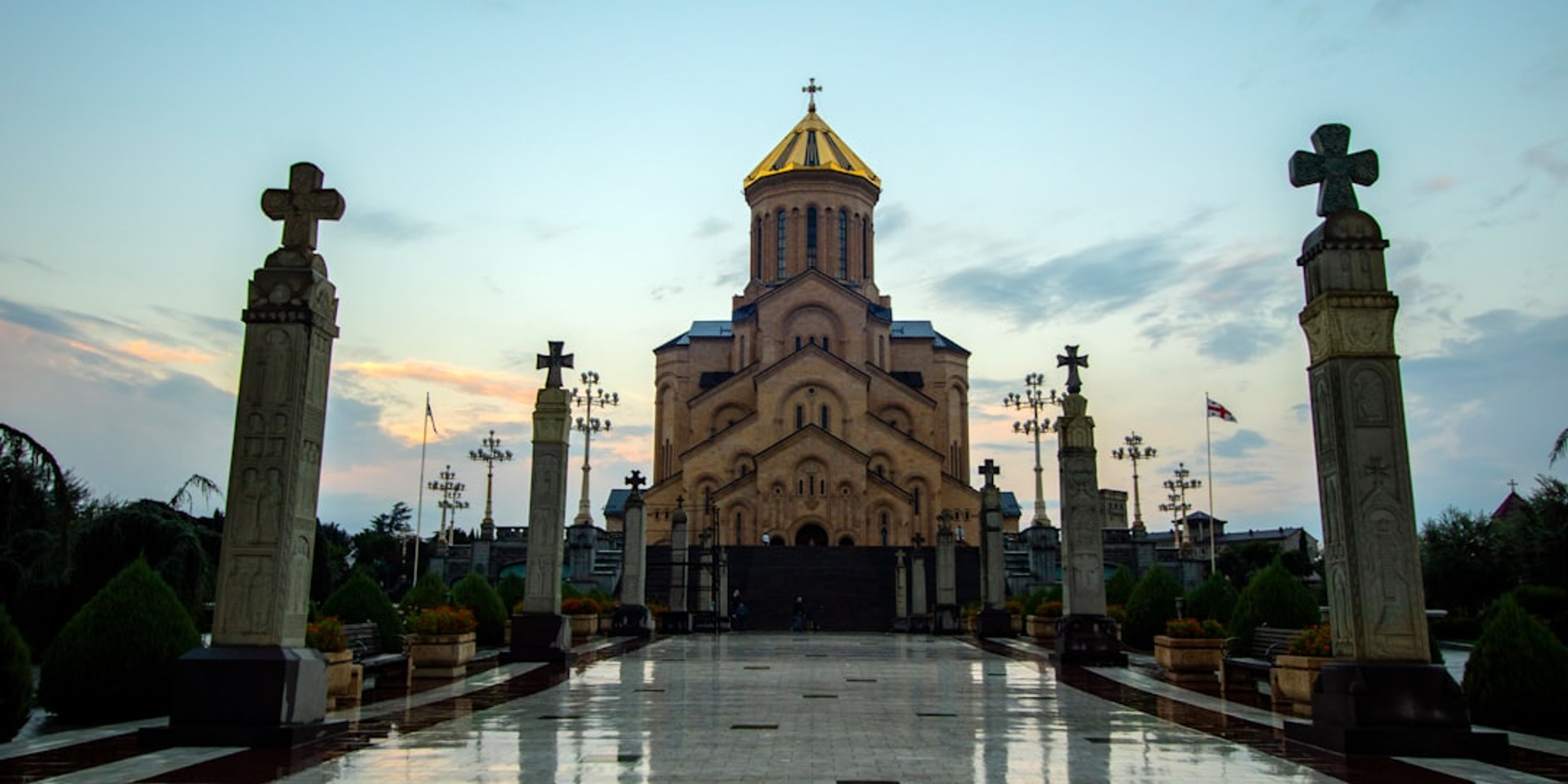 Hotels near Holy Trinity Cathedral (Sameba)