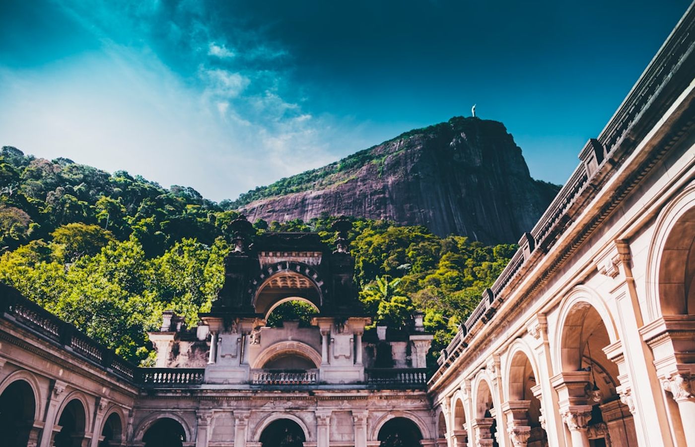Jardim Botanico - The 1808 Botanical Garden Under Corcovado