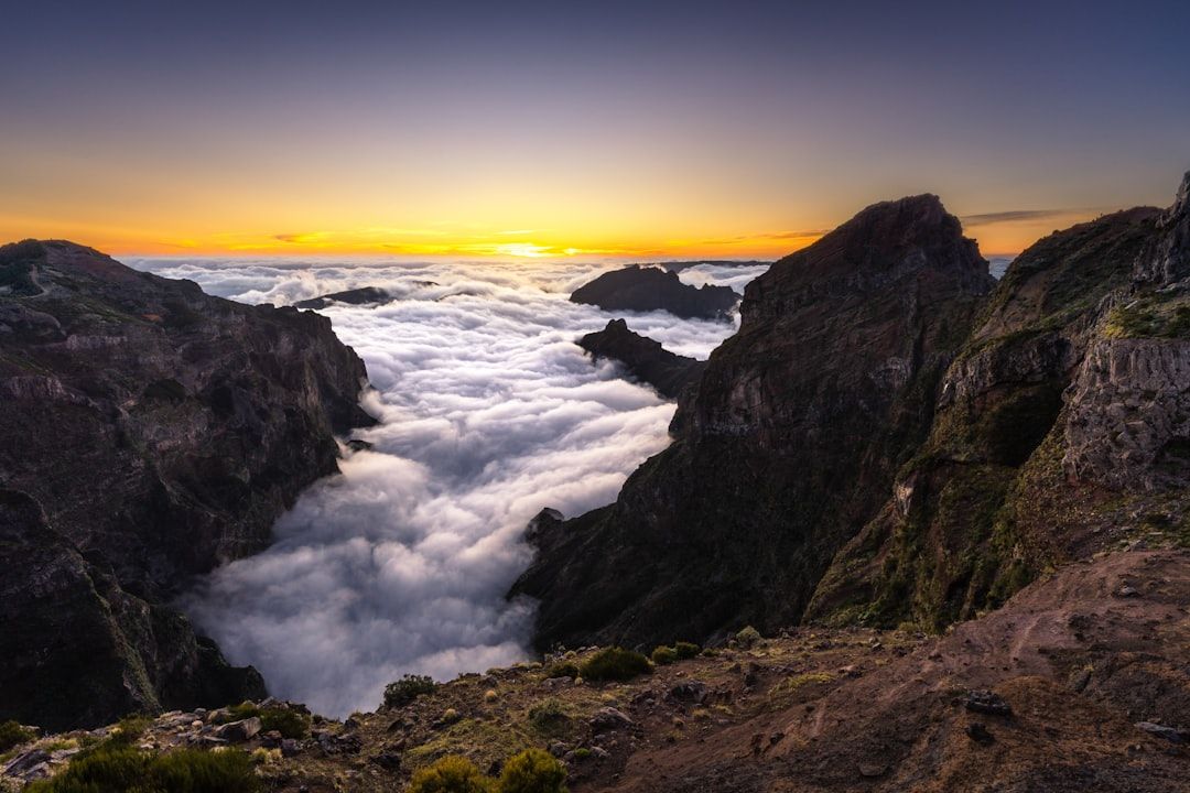 Pico do Arieiro to Pico Ruivo Trail - The Most Famous Hike in Madeira